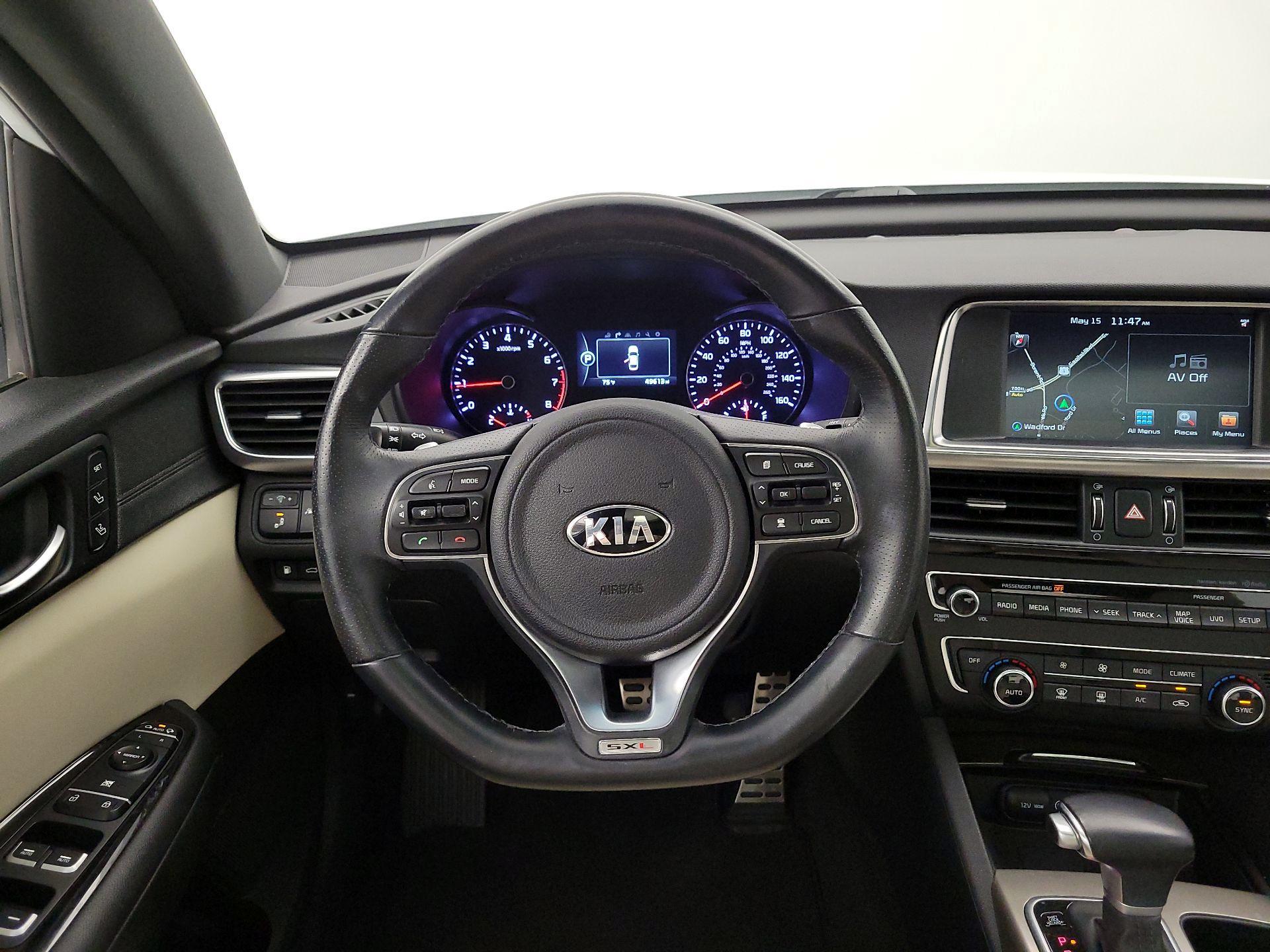 Thumbnail: 2017 Kia Optima - 10