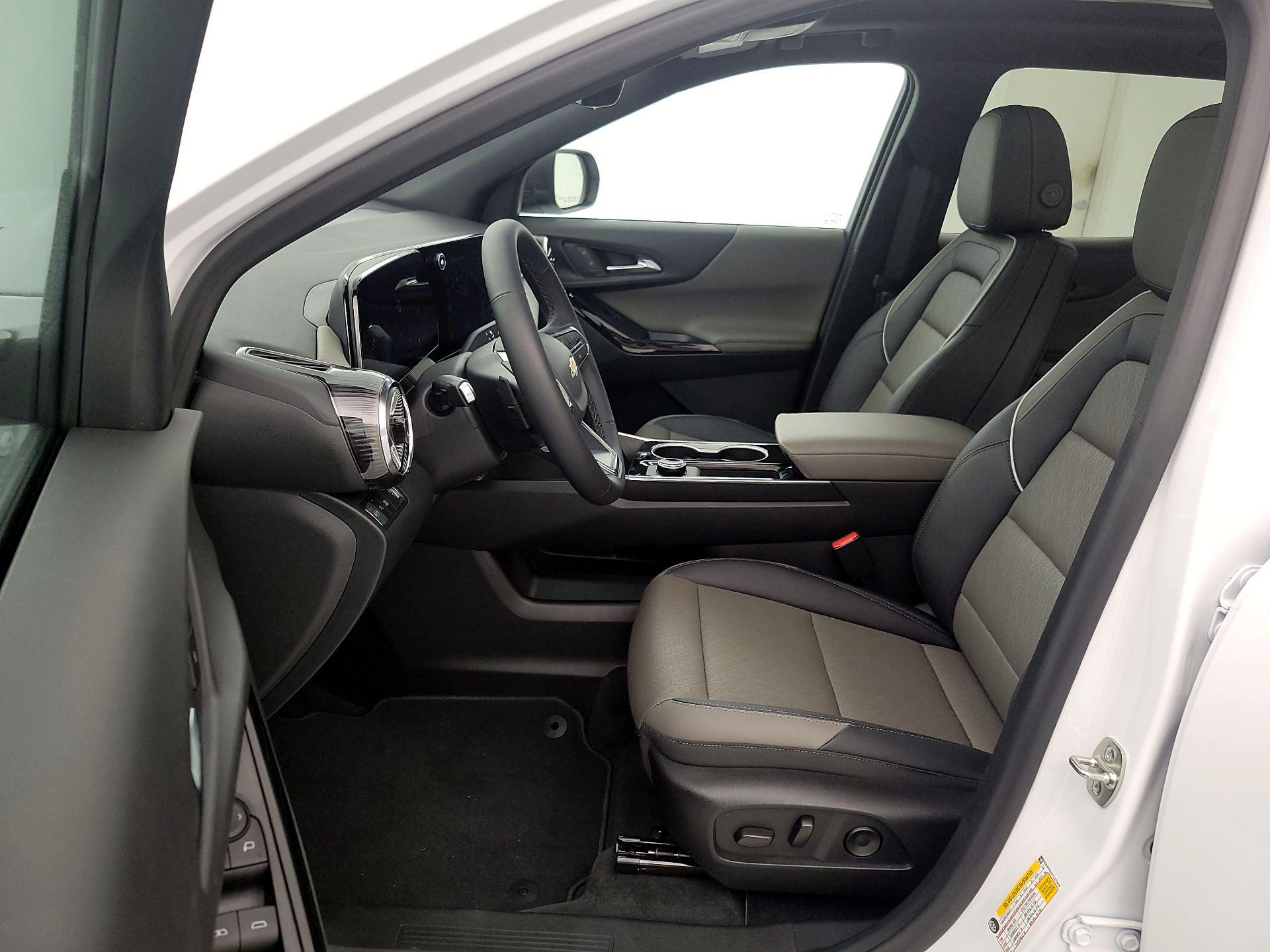Thumbnail: 2026 Chevrolet Equinox - 11