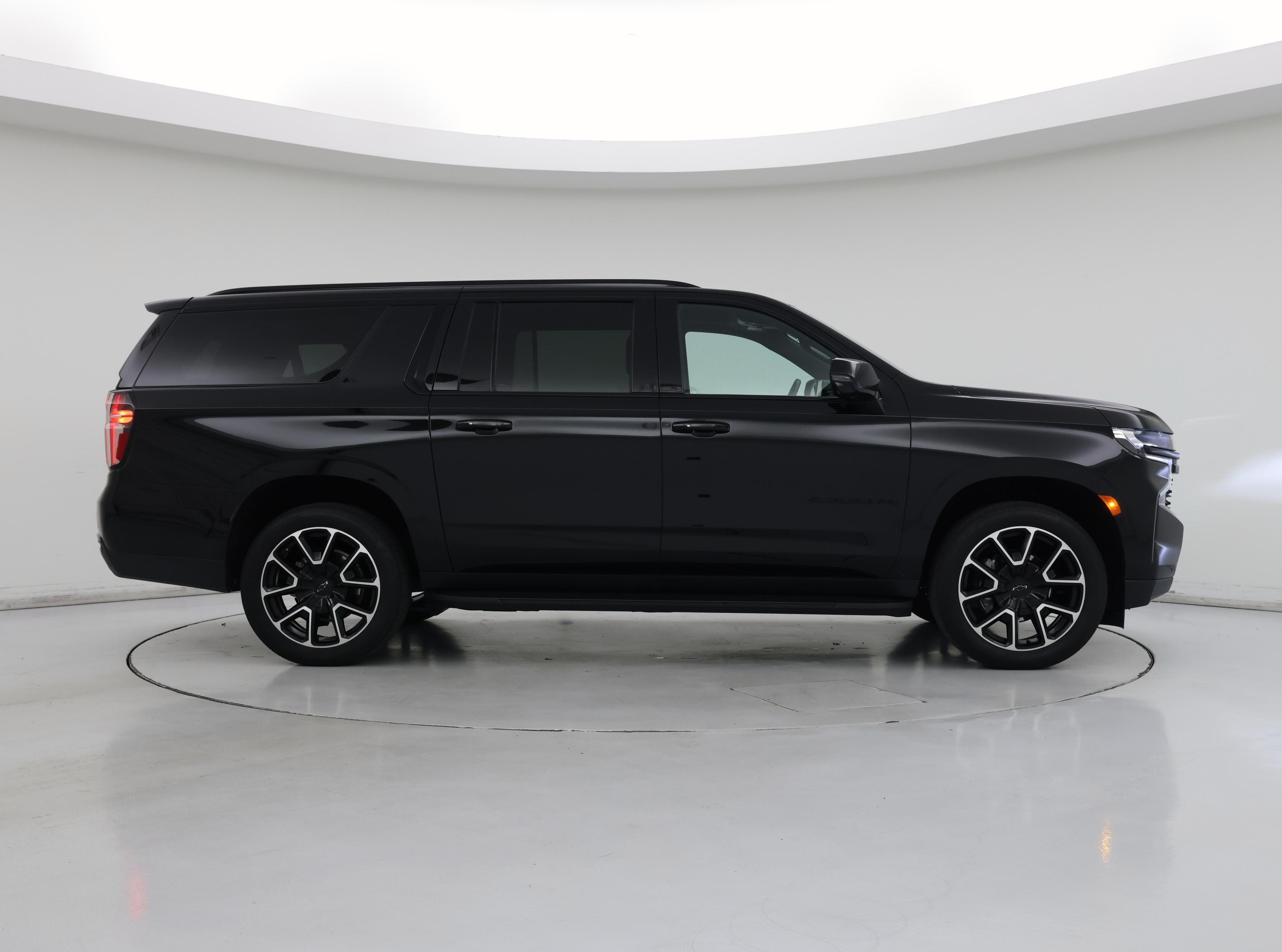 Thumbnail: 2024 Chevrolet Suburban - 7