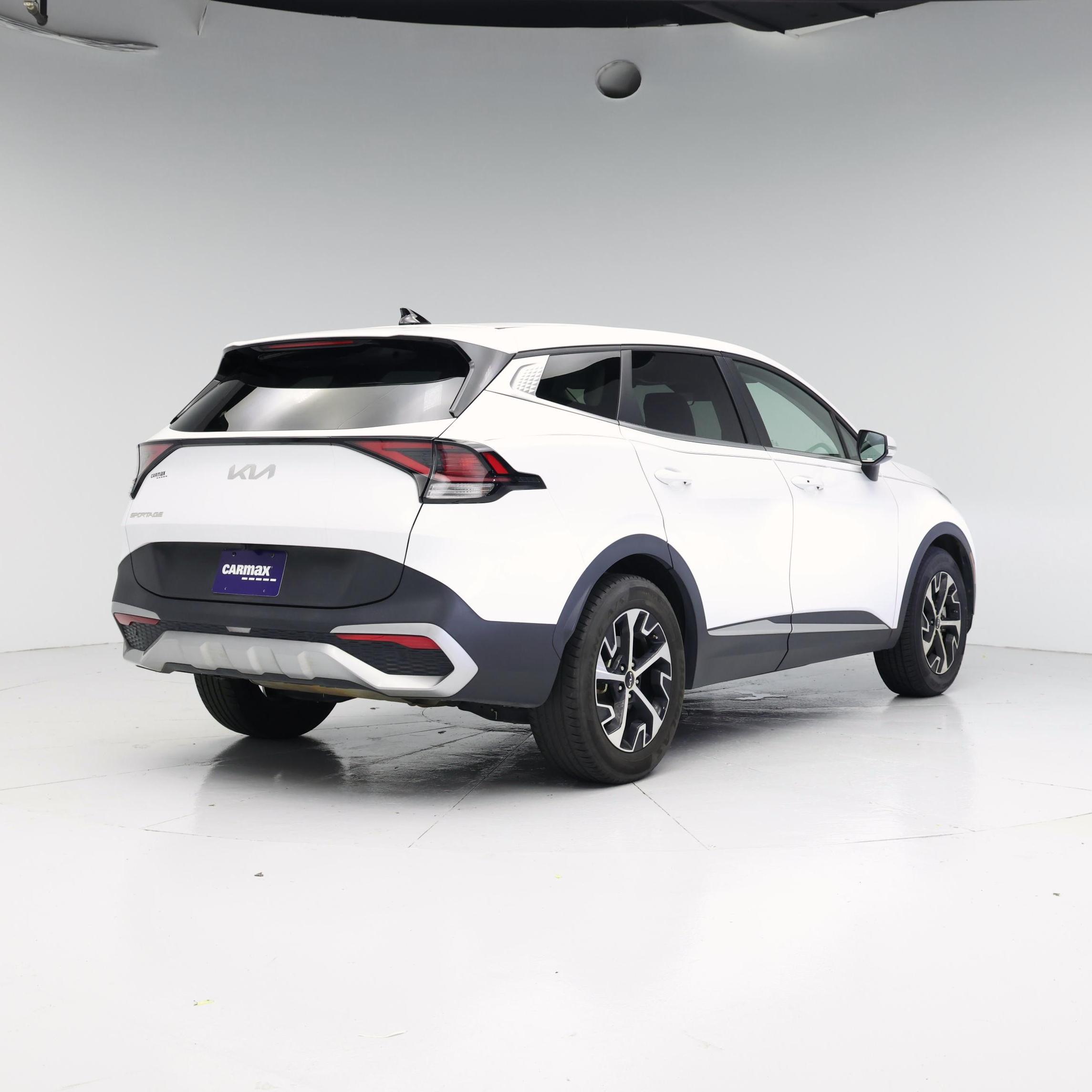 Thumbnail: 2023 Kia Sportage - 8
