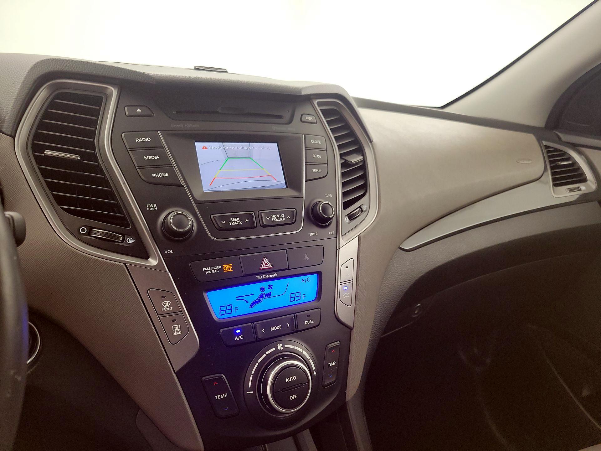 Thumbnail: 2016 Hyundai Santa Fe - 14