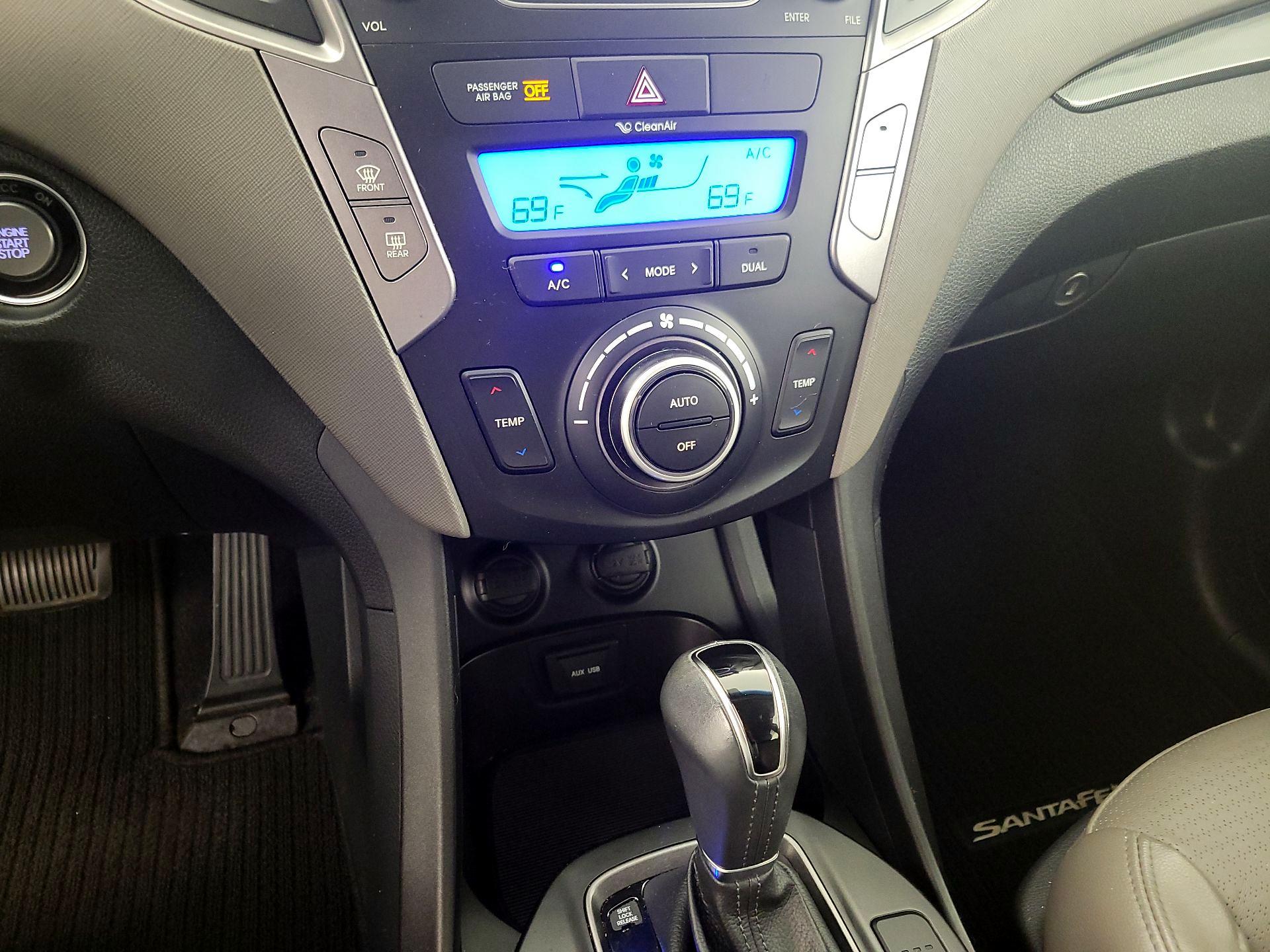 Thumbnail: 2016 Hyundai Santa Fe - 16