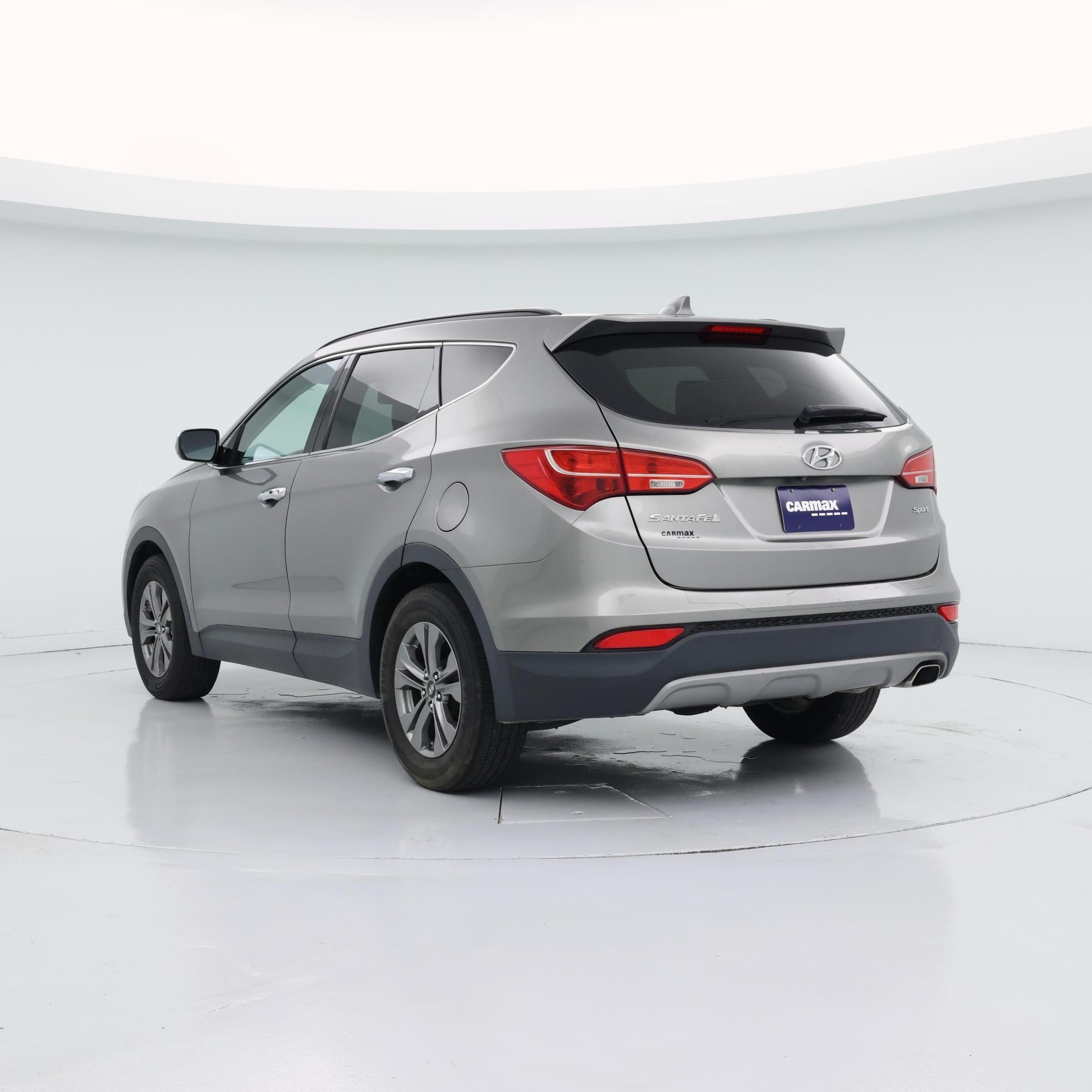 Thumbnail: 2016 Hyundai Santa Fe - 2