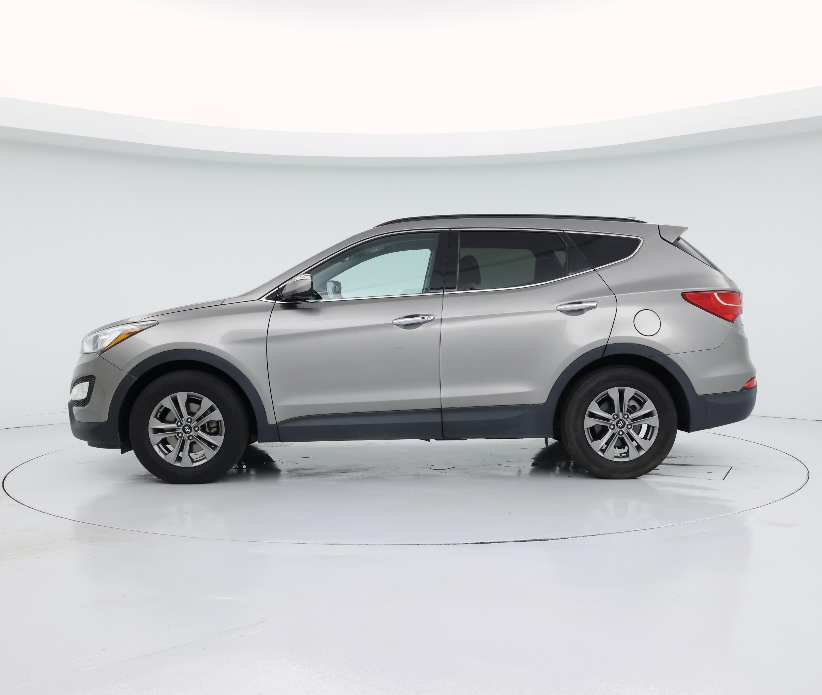 Thumbnail: 2016 Hyundai Santa Fe - 3