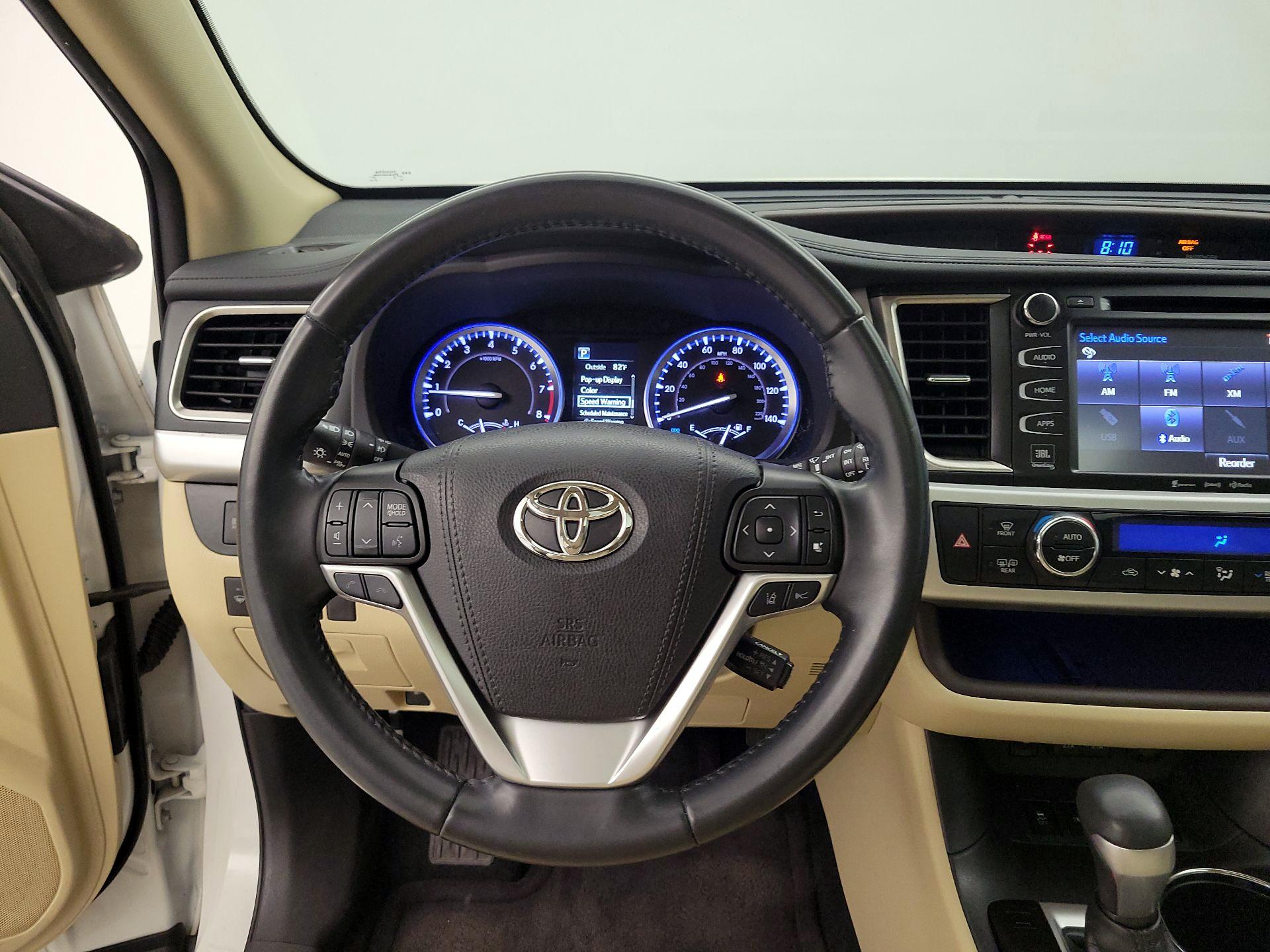 Thumbnail: 2019 Toyota Highlander - 10