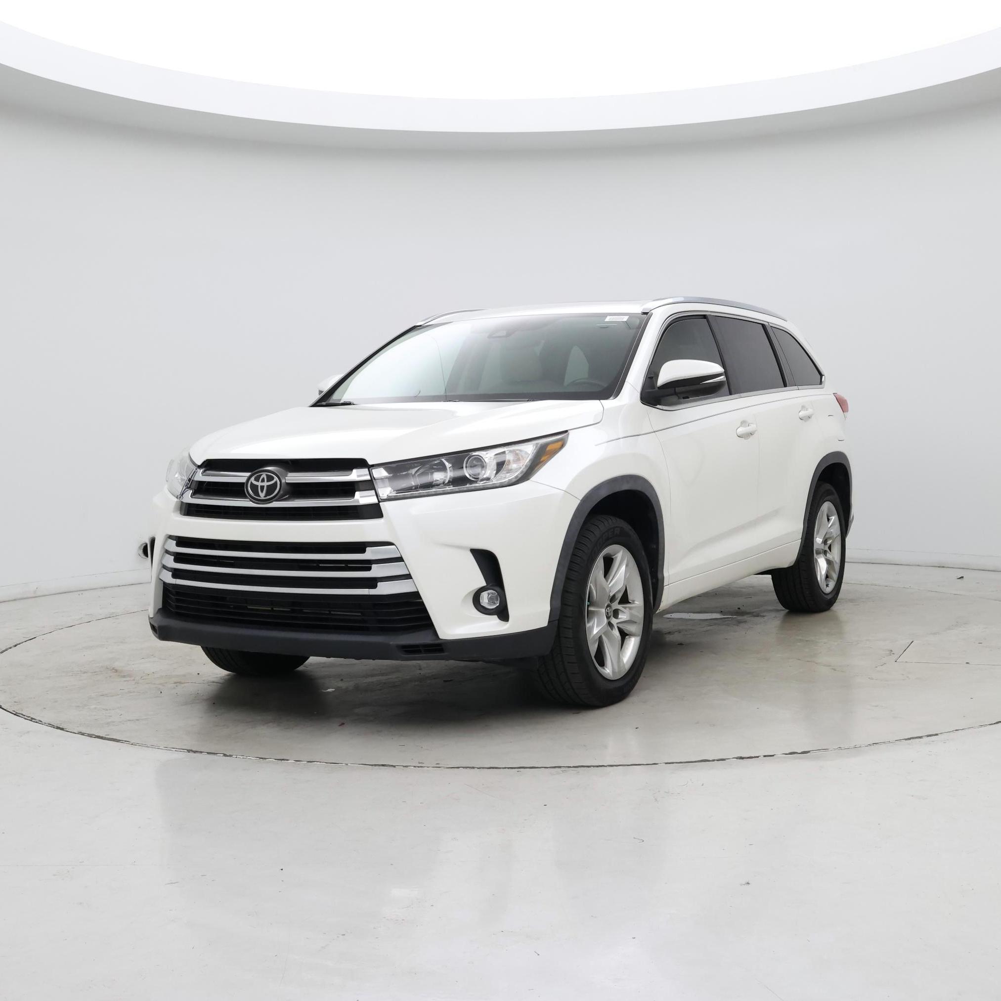 Thumbnail: 2019 Toyota Highlander - 4