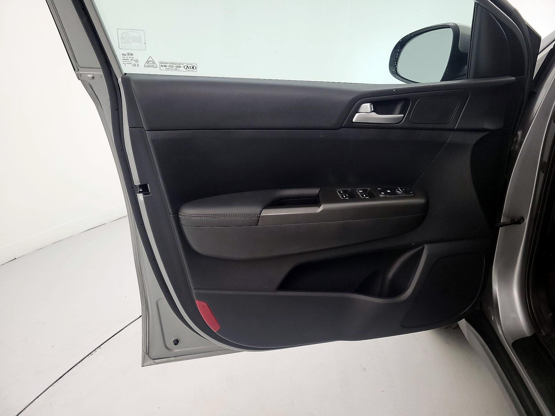 Thumbnail: 2021 Kia Sportage - 12
