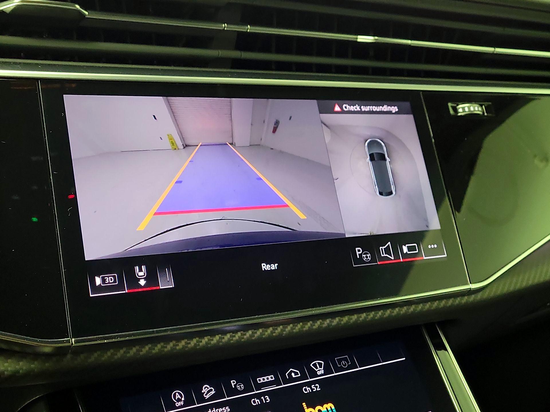 Thumbnail: 2024 Audi SQ8 - 14