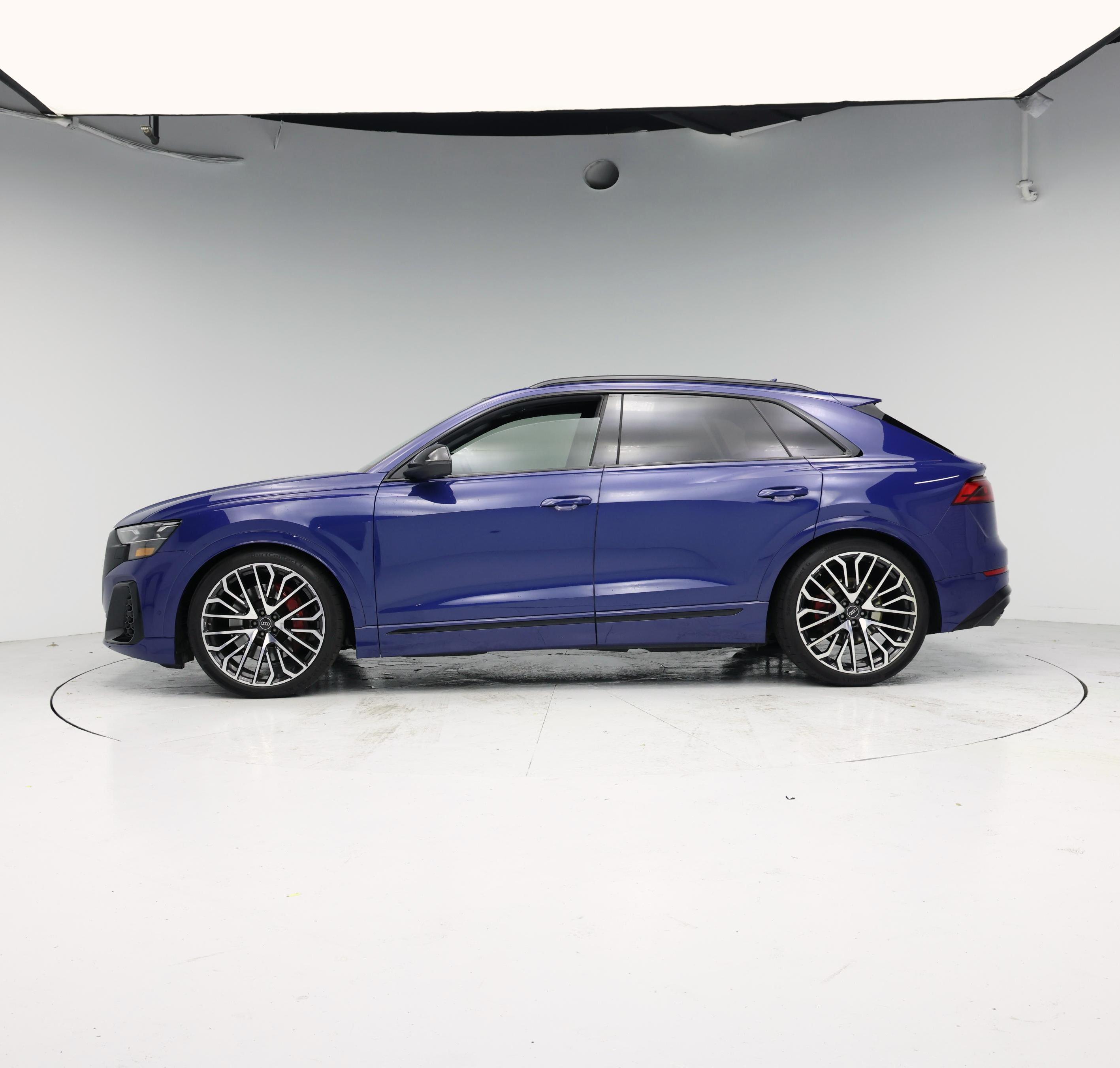 Thumbnail: 2024 Audi SQ8 - 3