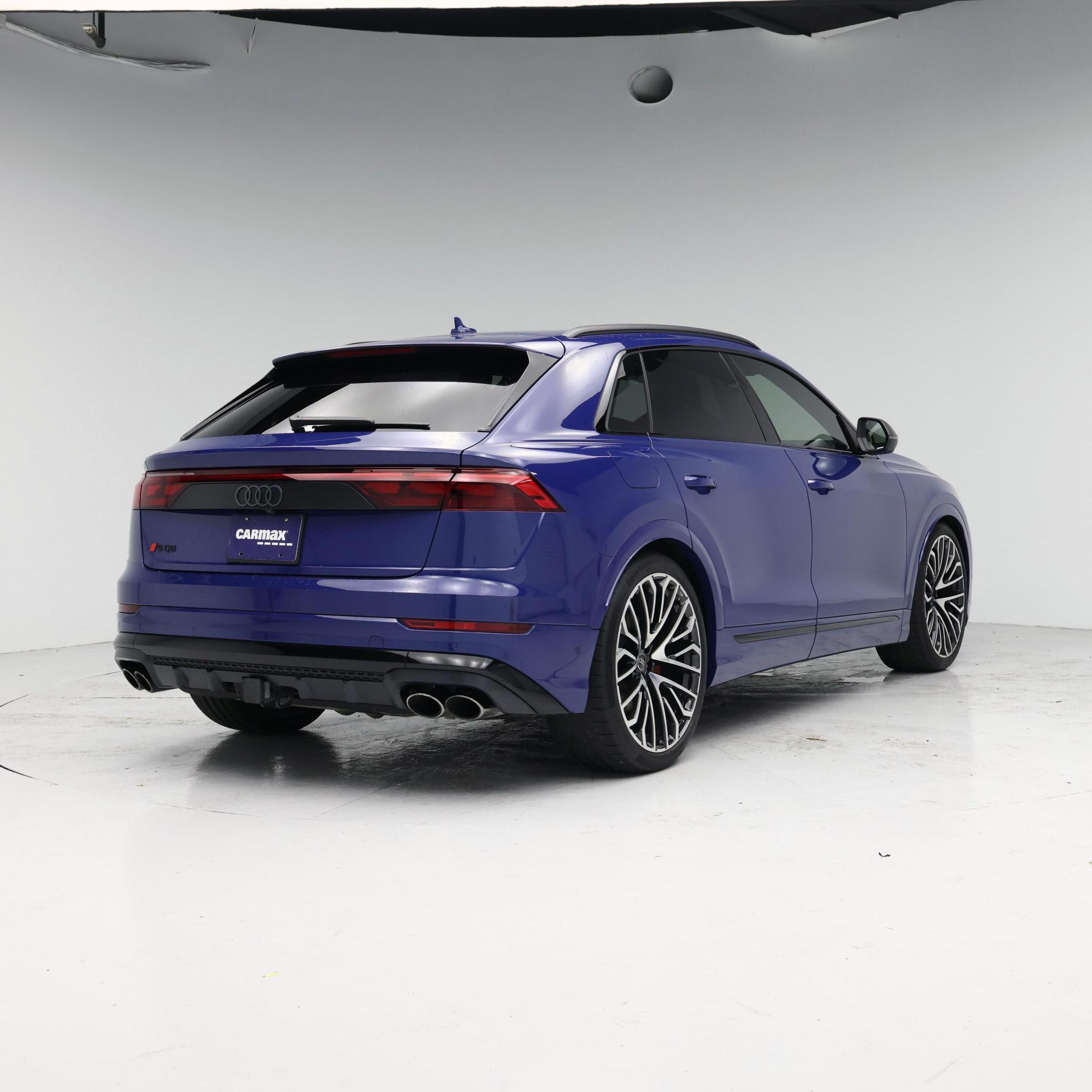 Thumbnail: 2024 Audi SQ8 - 8