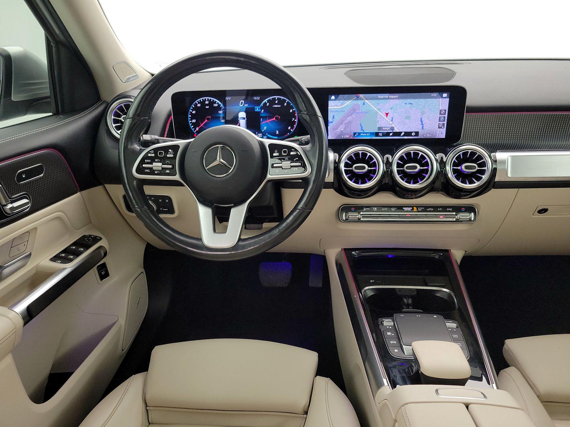 Thumbnail: 2021 Mercedes-Benz GLB - 10