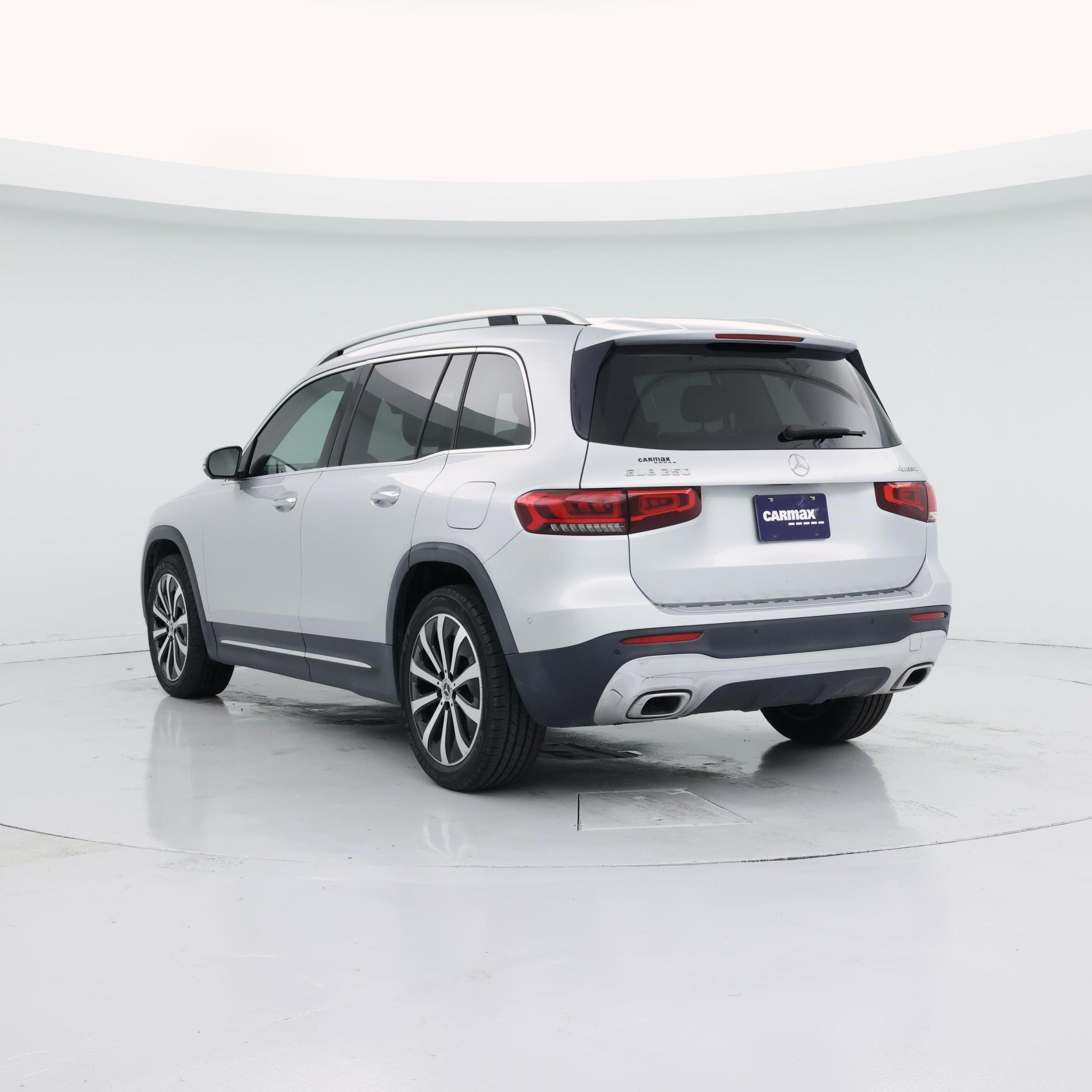 Thumbnail: 2021 Mercedes-Benz GLB - 2