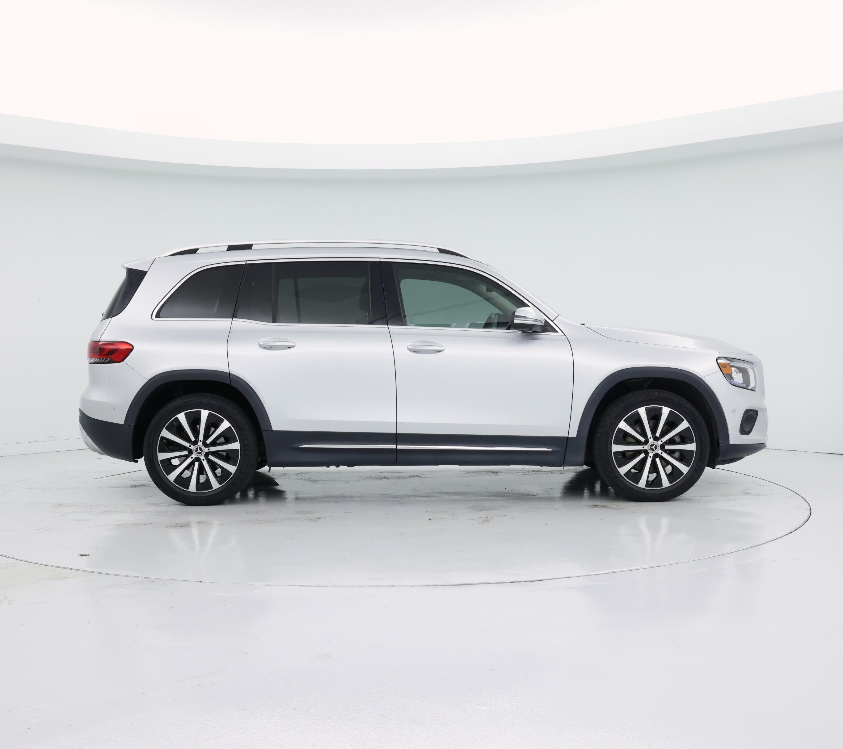 Thumbnail: 2021 Mercedes-Benz GLB - 7