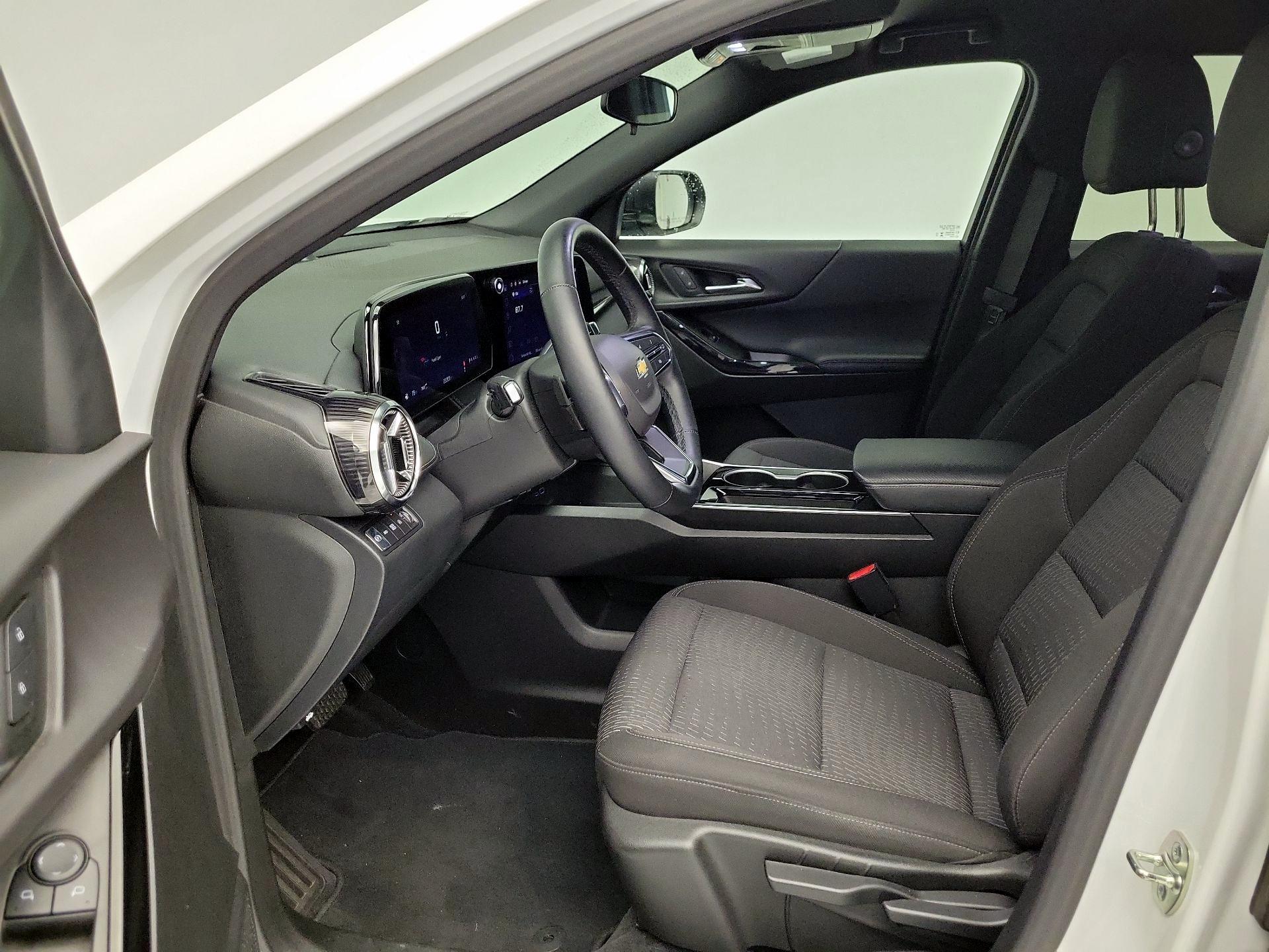 Thumbnail: 2025 Chevrolet Equinox - 11
