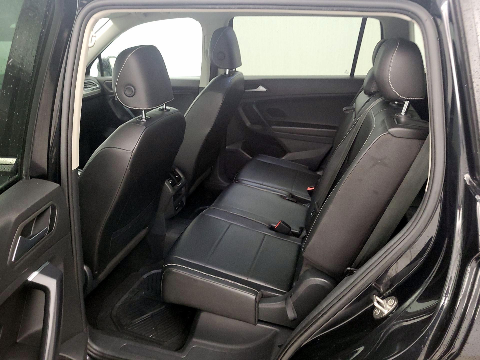 Thumbnail: 2021 Volkswagen Tiguan - 20