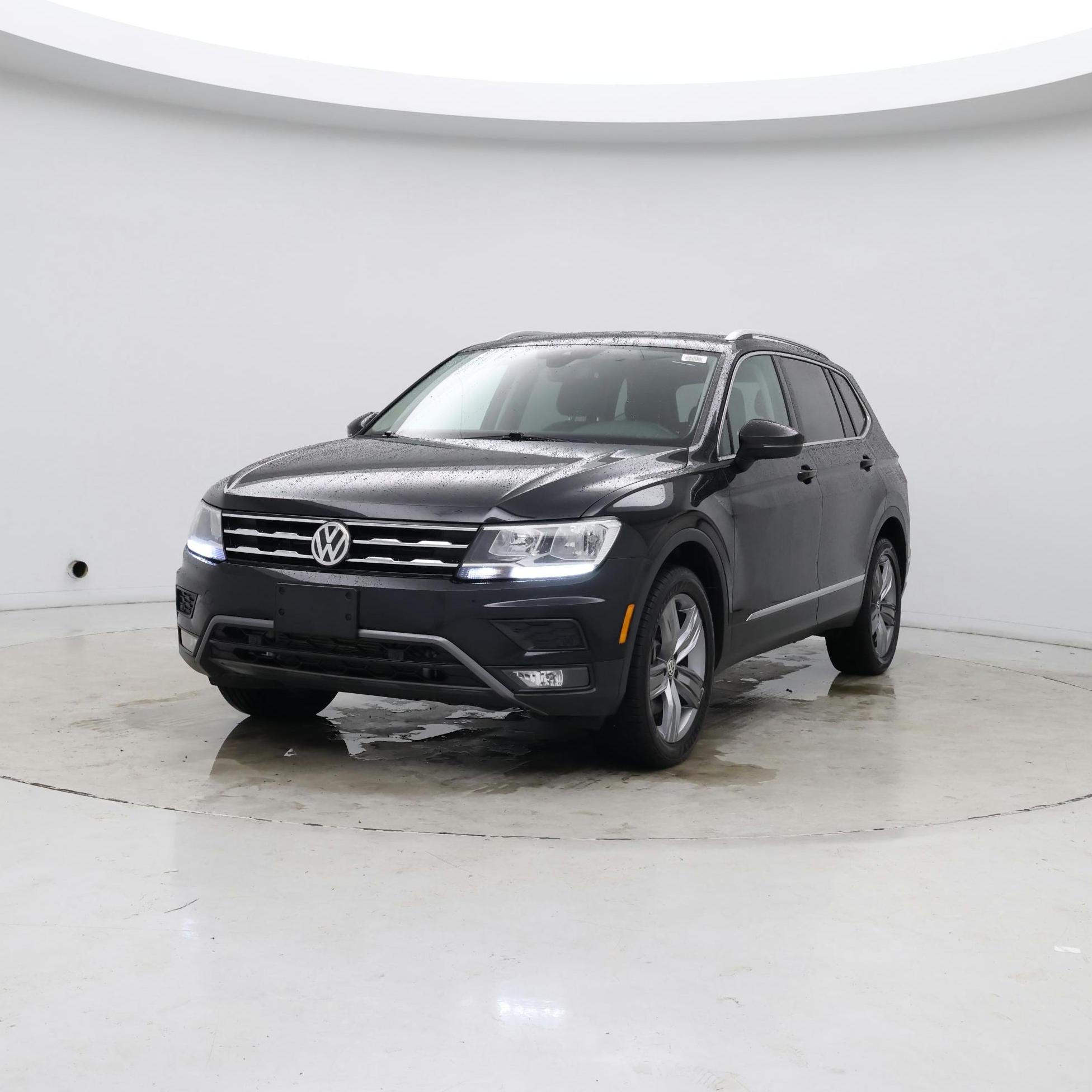 Thumbnail: 2021 Volkswagen Tiguan - 4