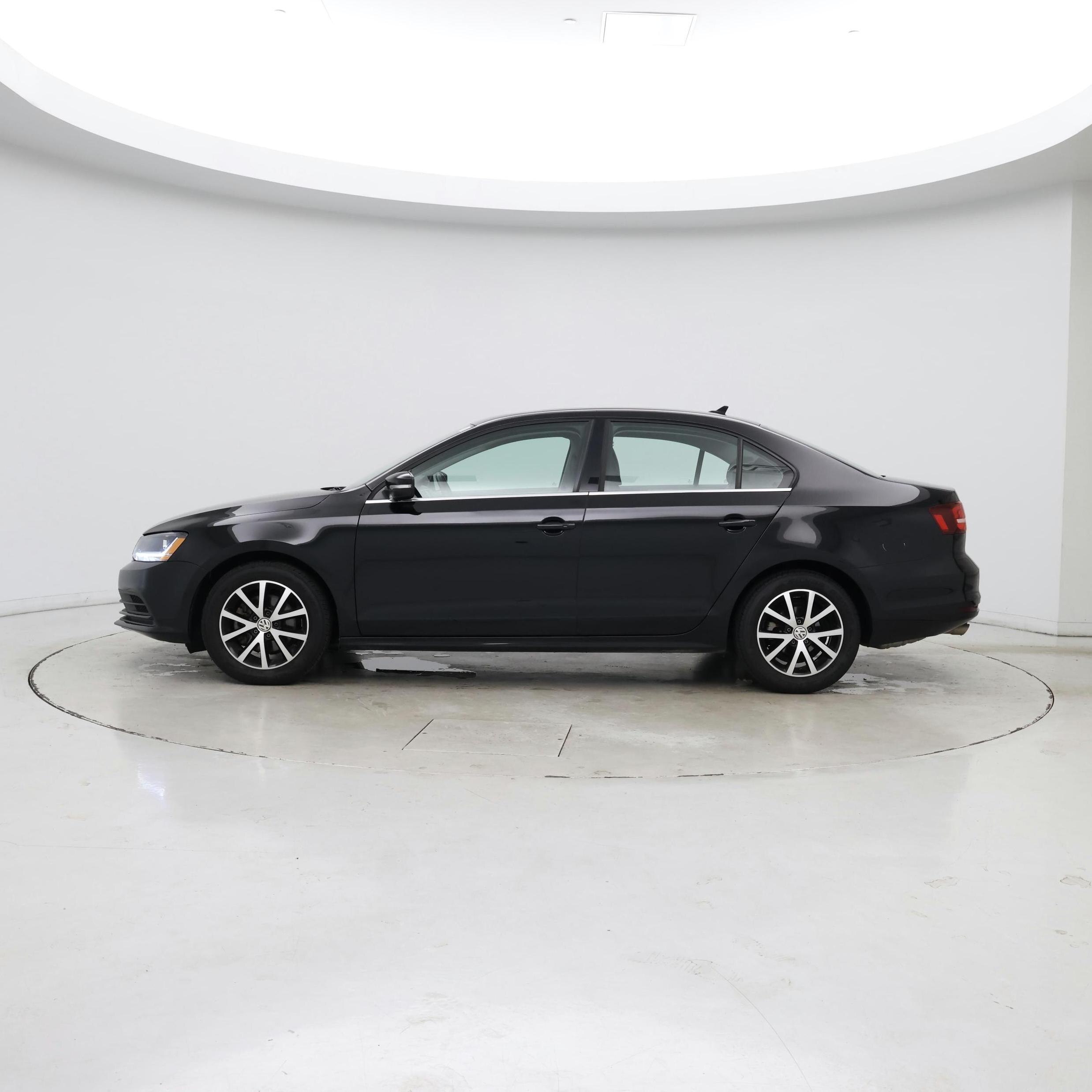 Thumbnail: 2017 Volkswagen Jetta - 3