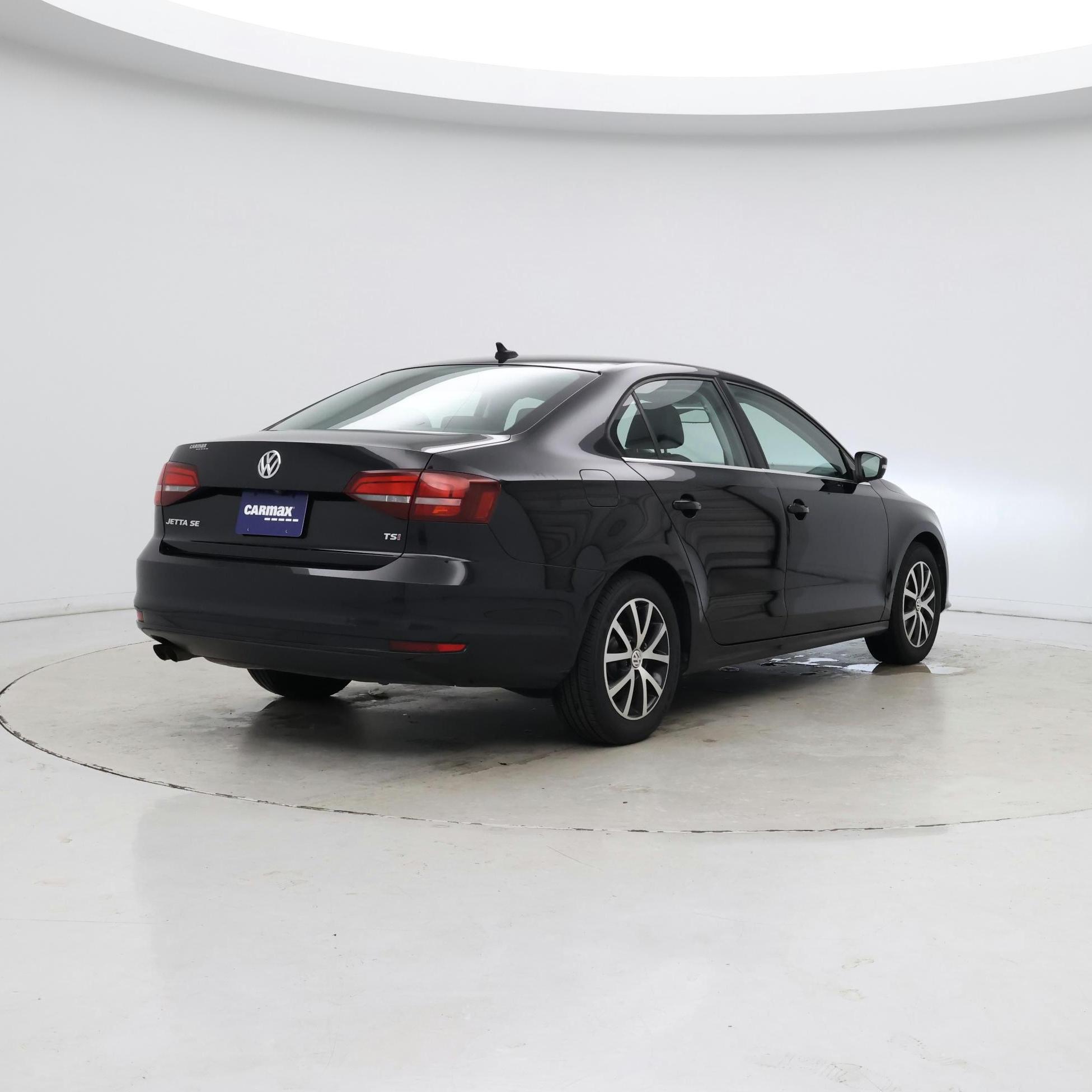 Thumbnail: 2017 Volkswagen Jetta - 8