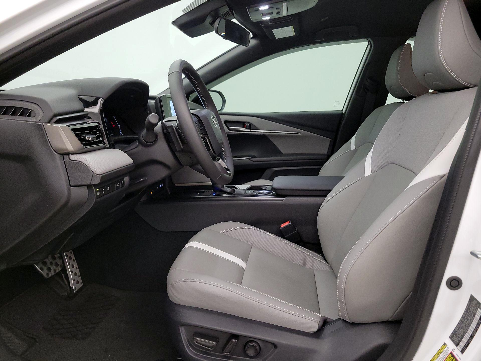 Thumbnail: 2026 Toyota Camry - 11