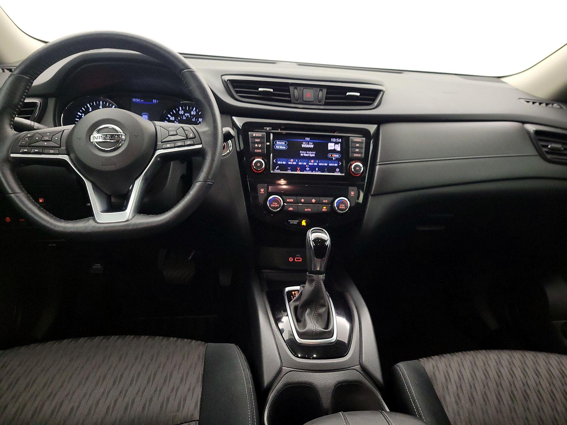 Thumbnail: 2018 Nissan Rogue - 9