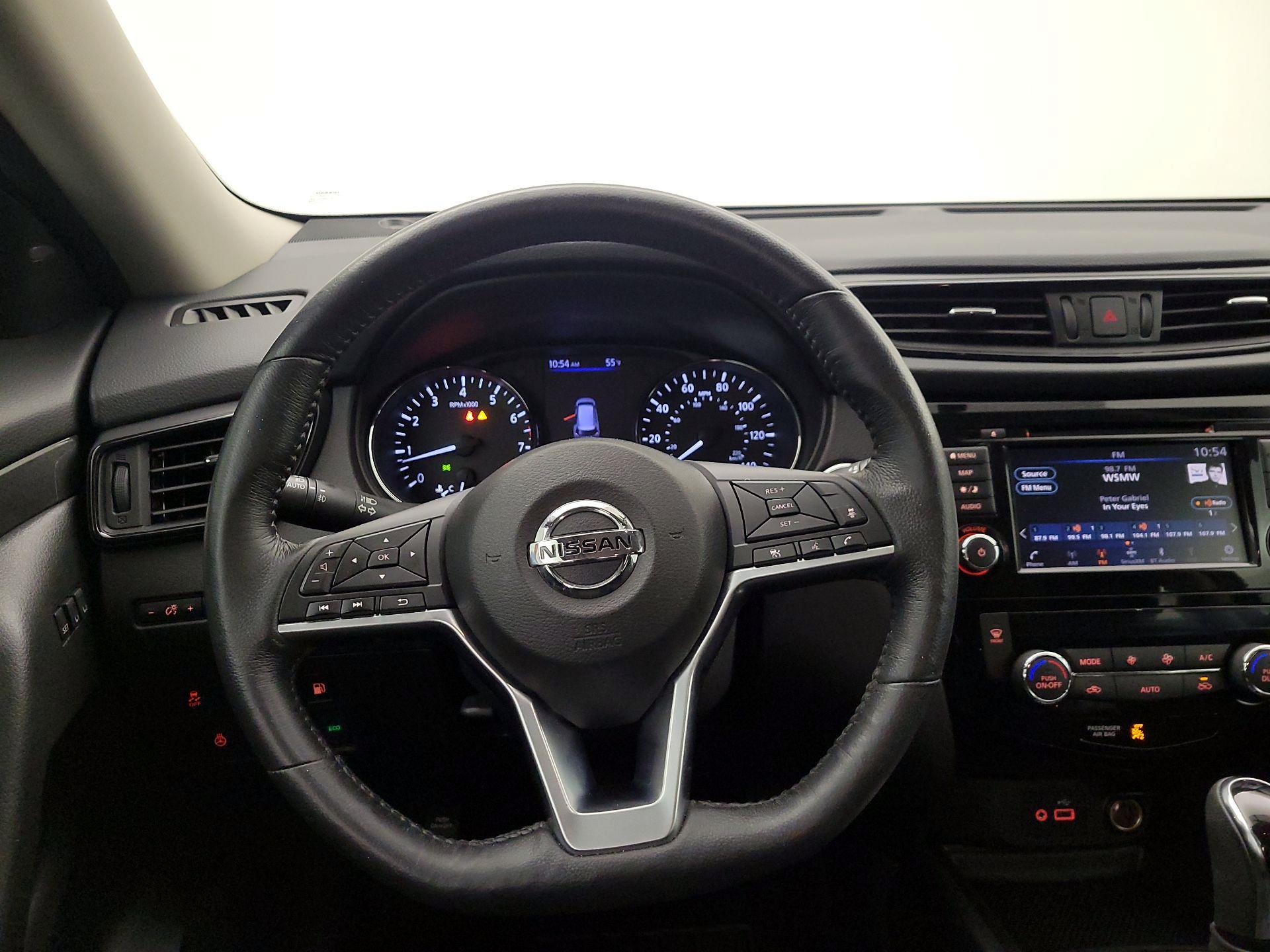 Thumbnail: 2018 Nissan Rogue - 10