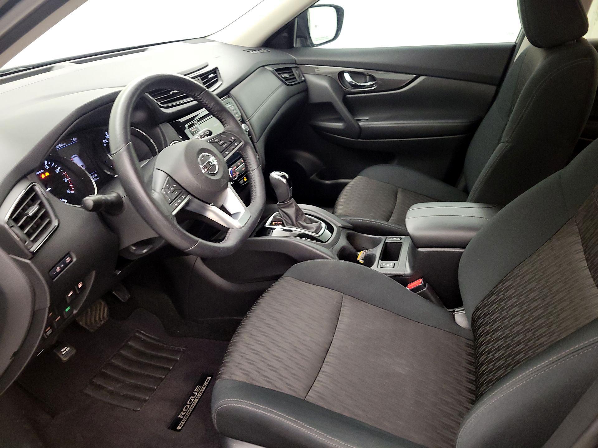 Thumbnail: 2018 Nissan Rogue - 11