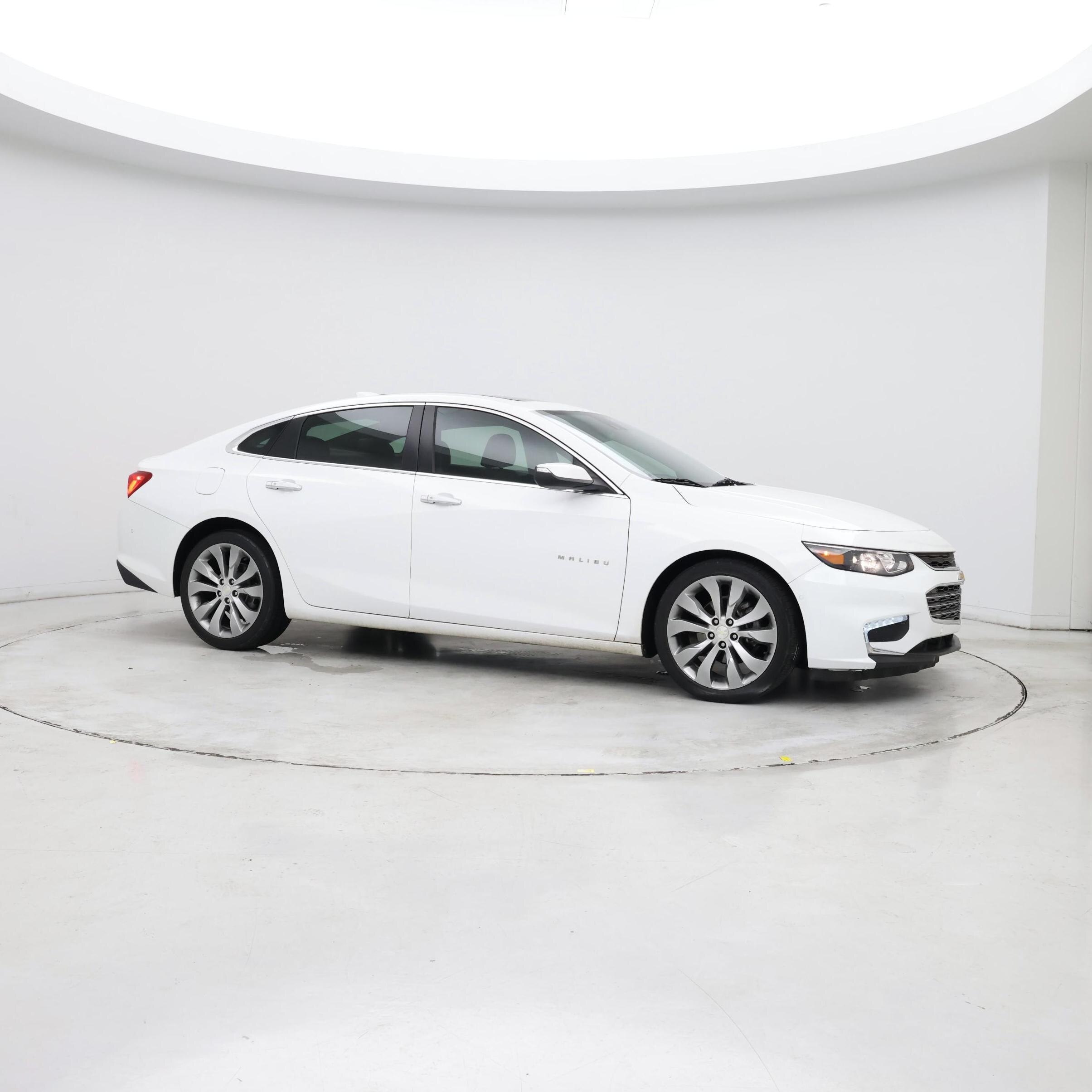 Thumbnail: 2017 Chevrolet Malibu - 7