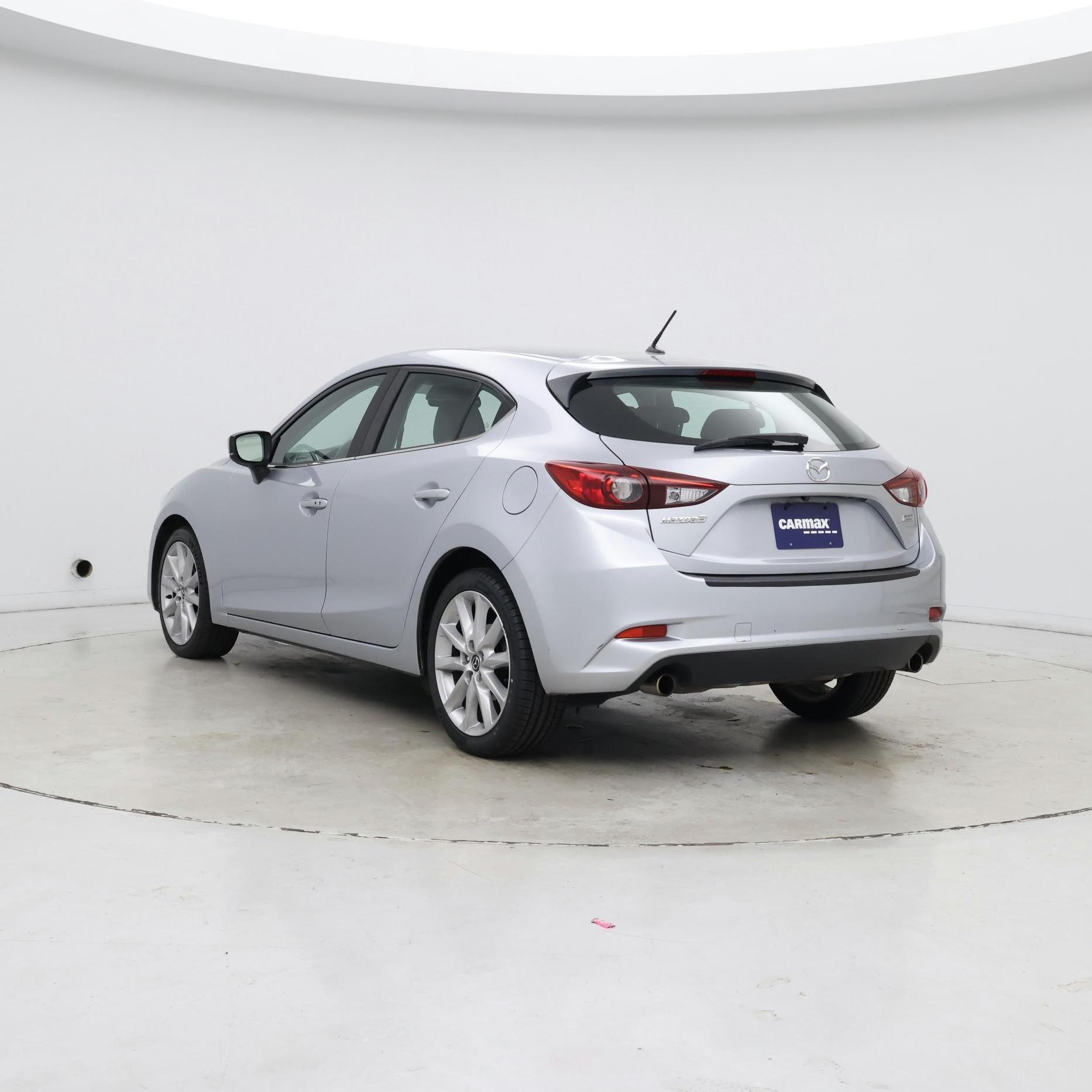 Thumbnail: 2017 Mazda Mazda3 - 2