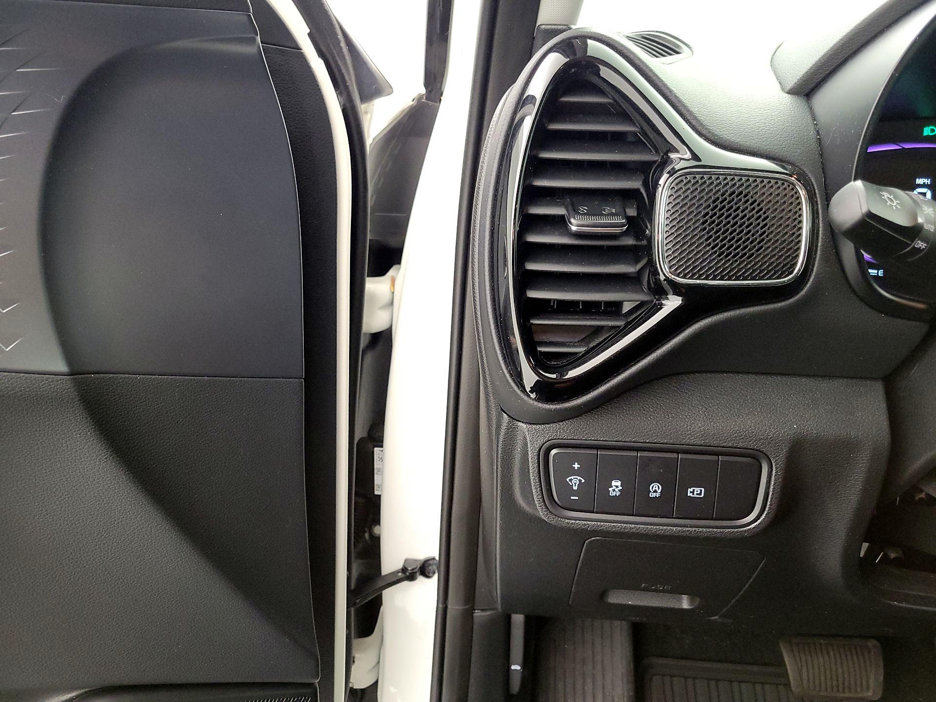 Thumbnail: 2025 Kia Soul - 13