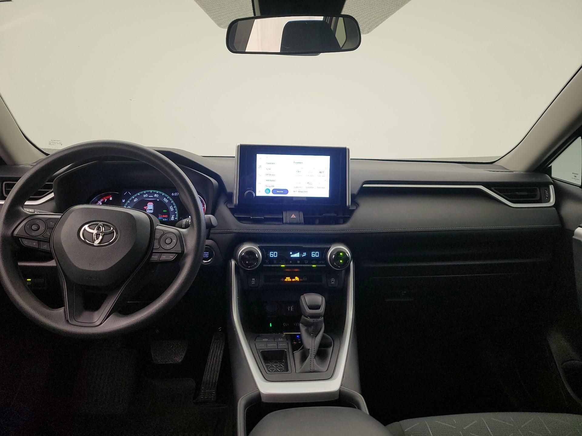 Thumbnail: 2024 Toyota RAV4 - 9