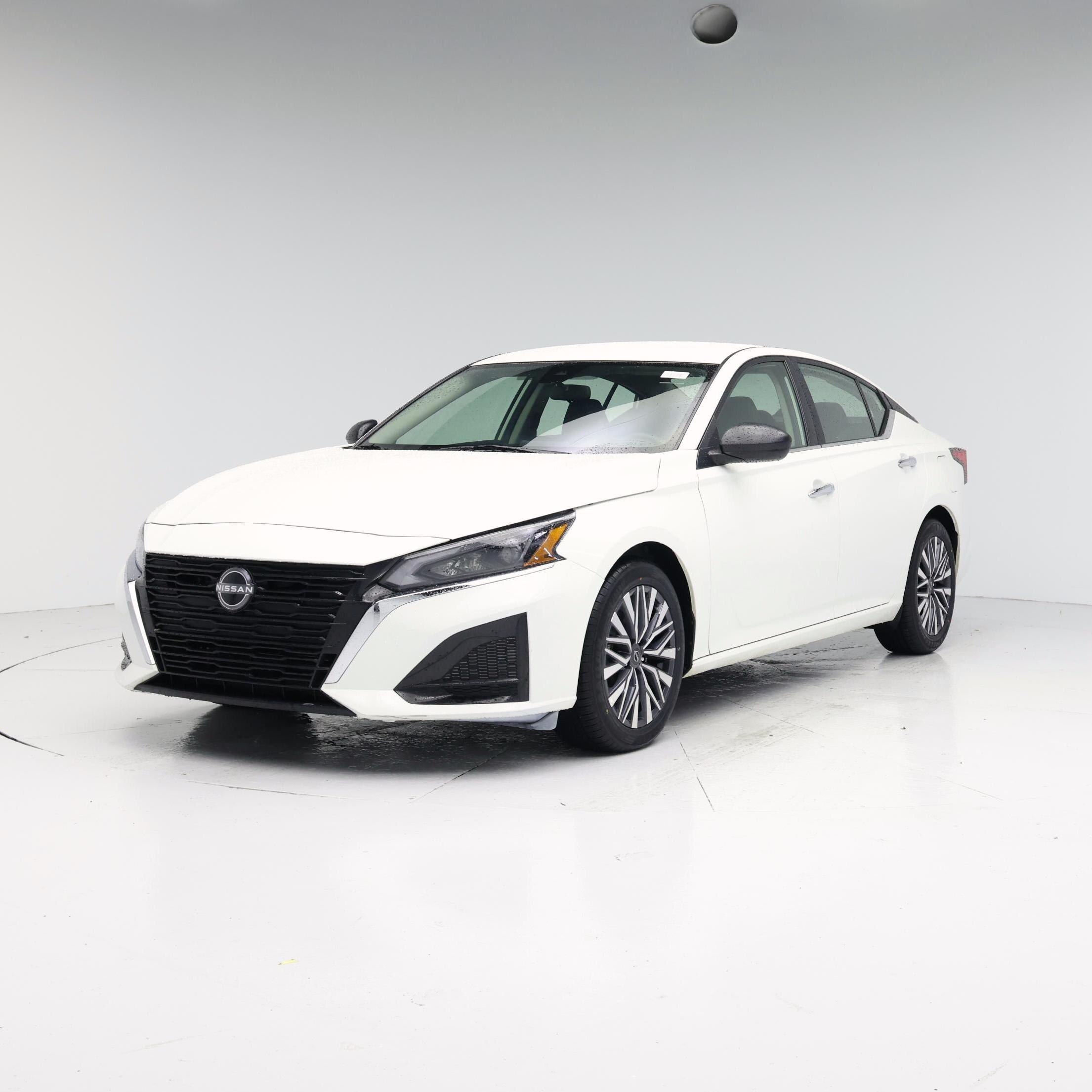 Thumbnail: 2025 Nissan Altima - 4