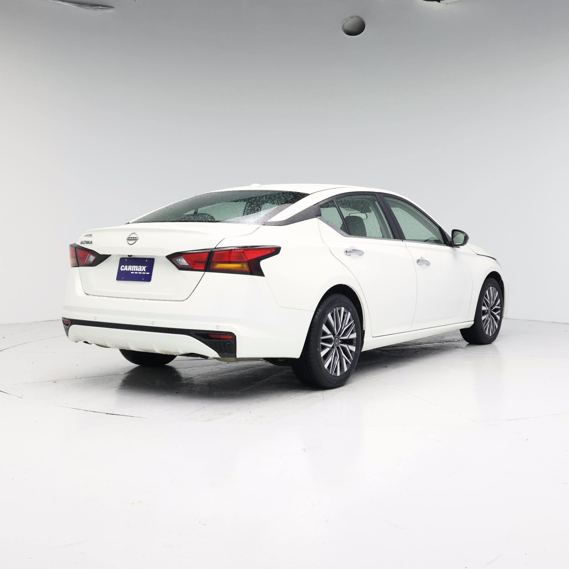 Thumbnail: 2025 Nissan Altima - 8