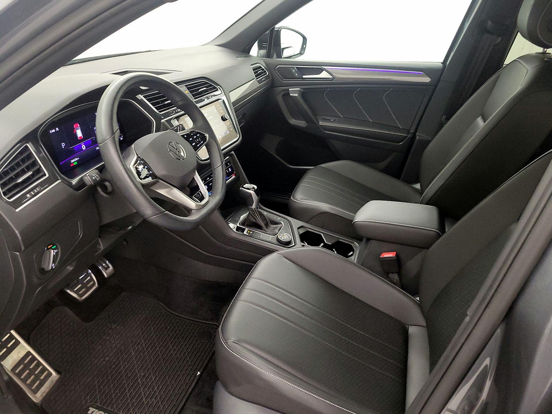Thumbnail: 2024 Volkswagen Tiguan - 11