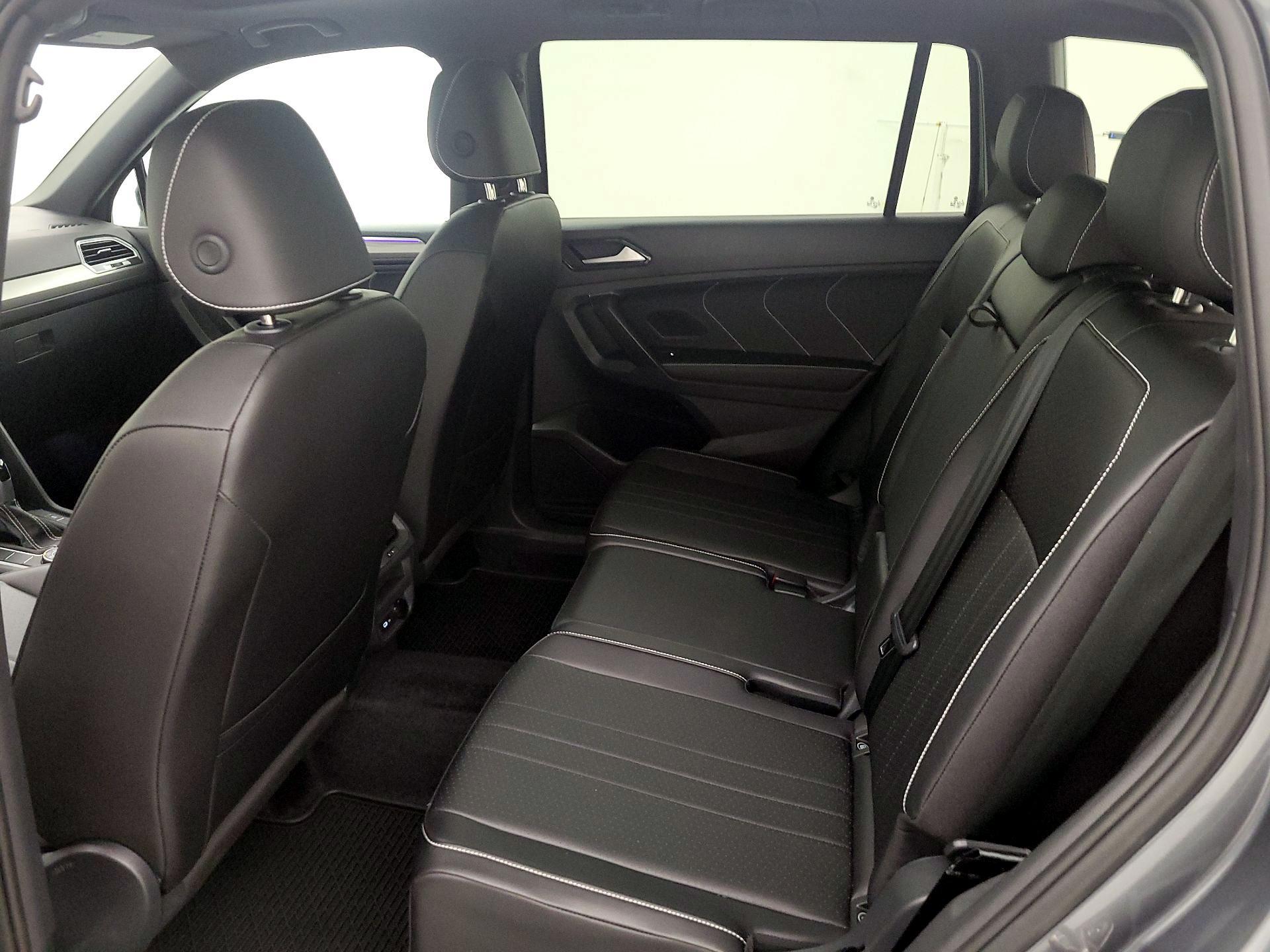 Thumbnail: 2024 Volkswagen Tiguan - 20