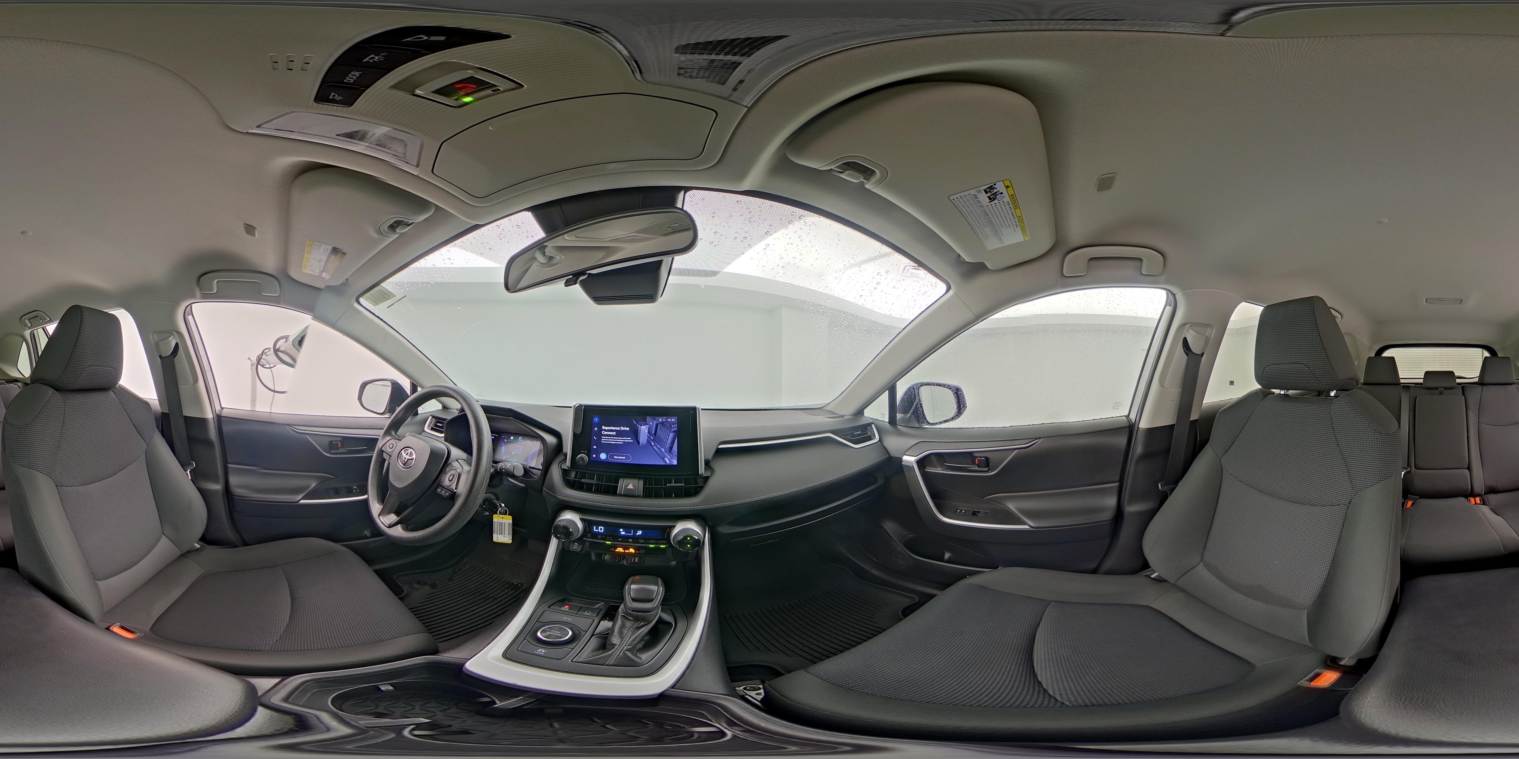 2024 Toyota RAV4 LE - Photo 24