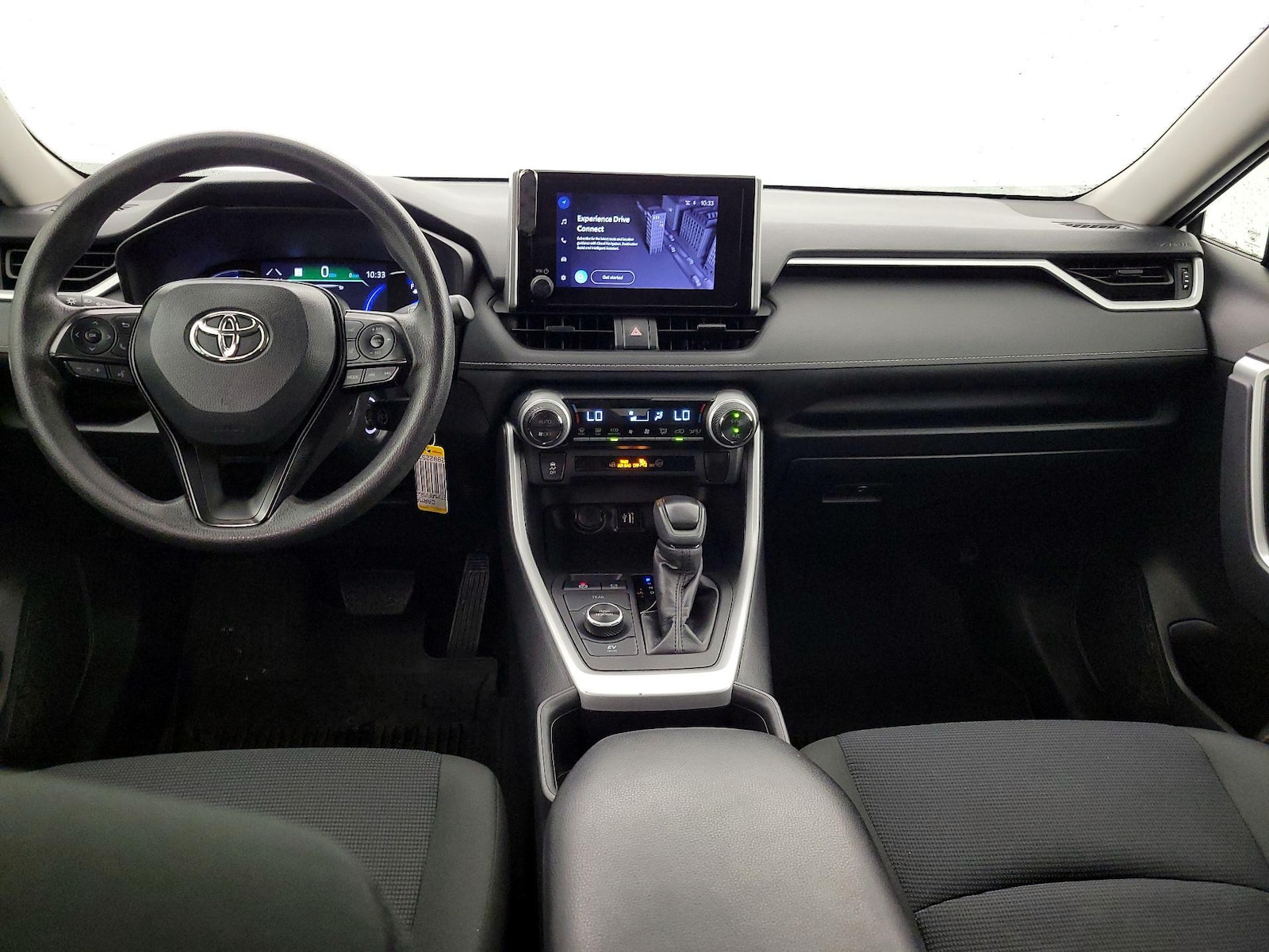2024 Toyota RAV4 LE - Photo 10
