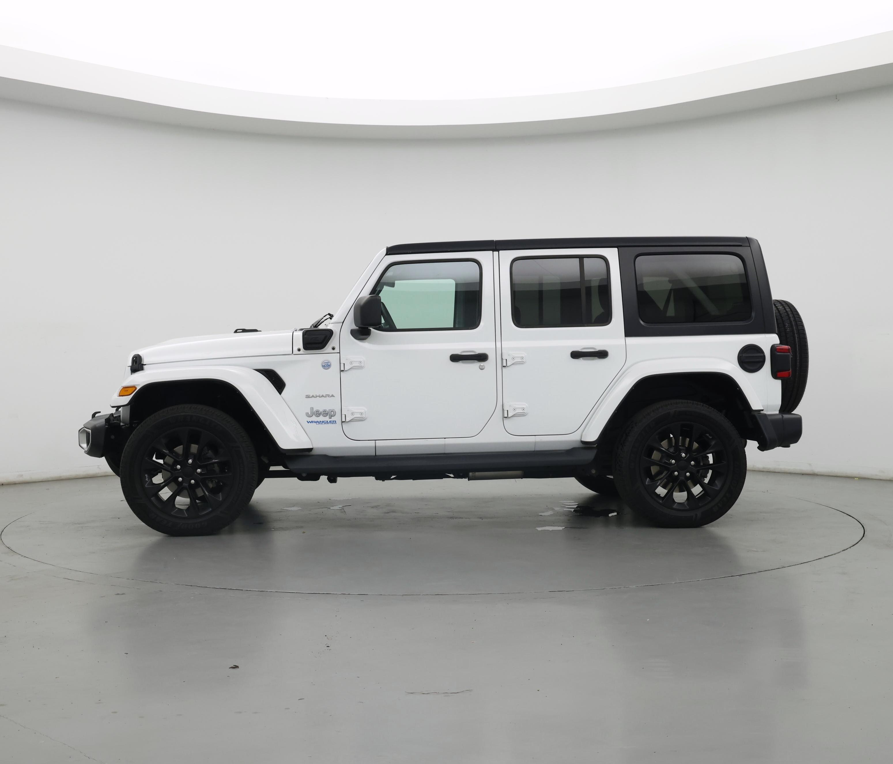 Thumbnail: 2021 Jeep Wrangler - 3