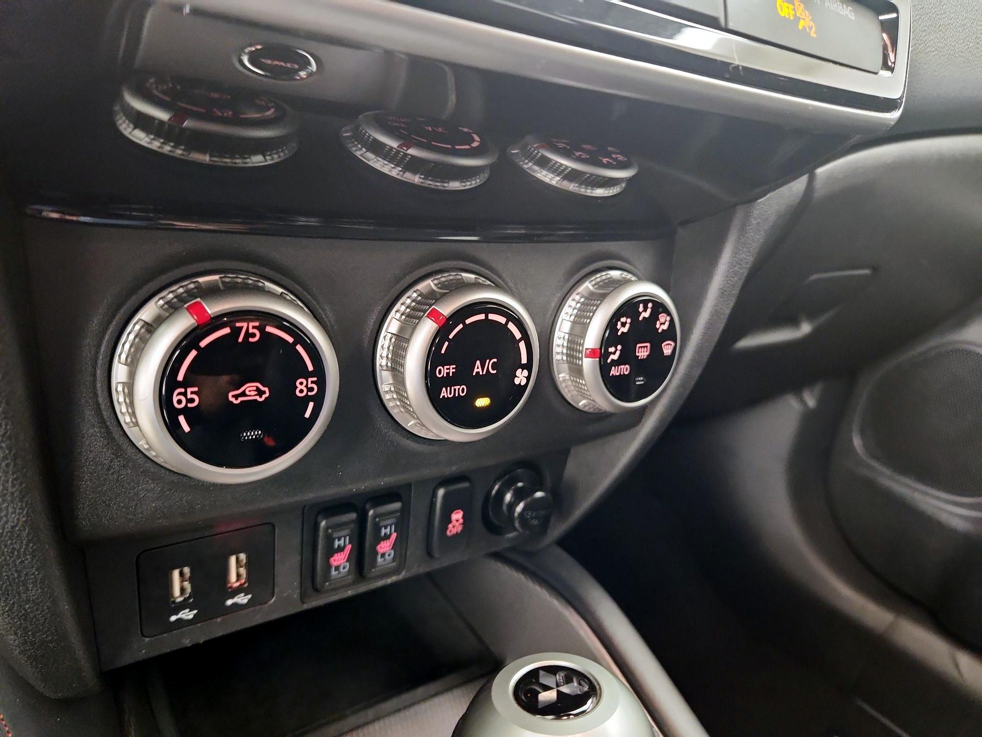 Thumbnail: 2023 Mitsubishi Outlander Sport - 16