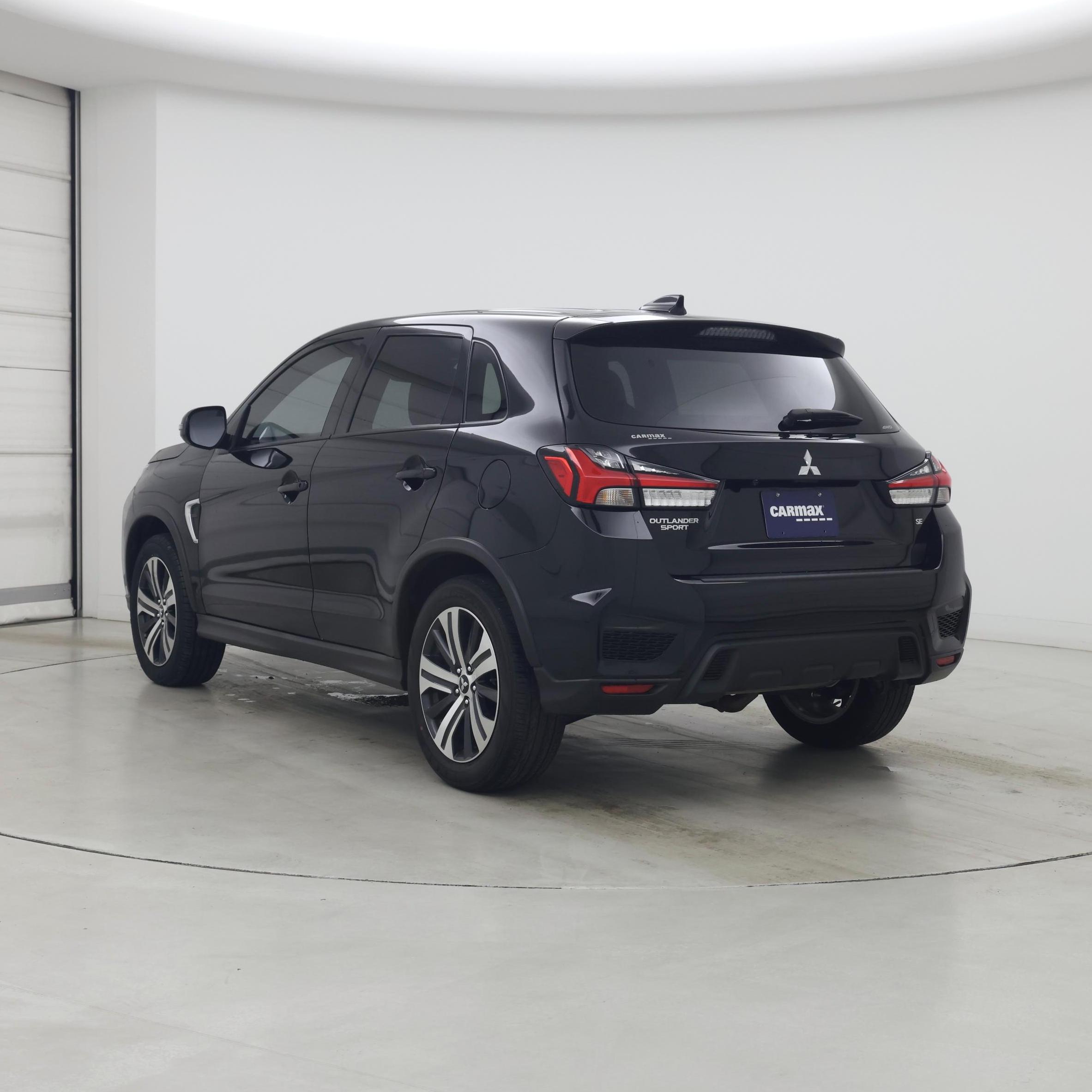 Thumbnail: 2023 Mitsubishi Outlander Sport - 2