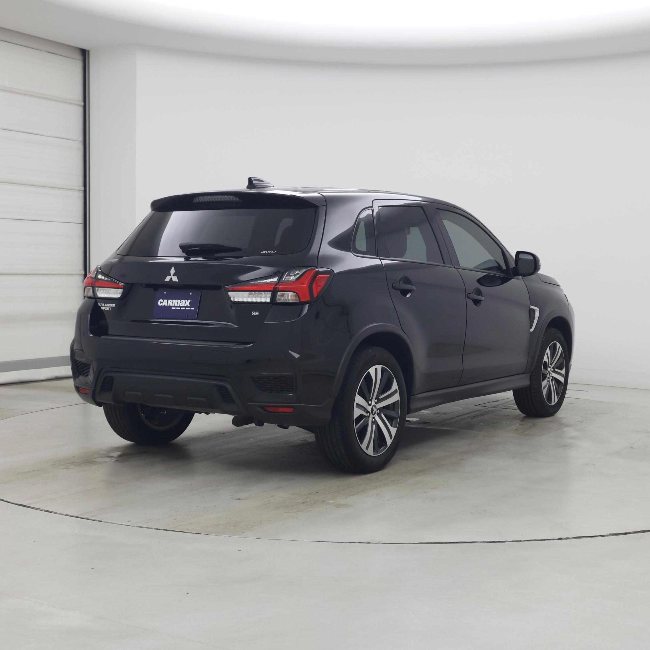 Thumbnail: 2023 Mitsubishi Outlander Sport - 8