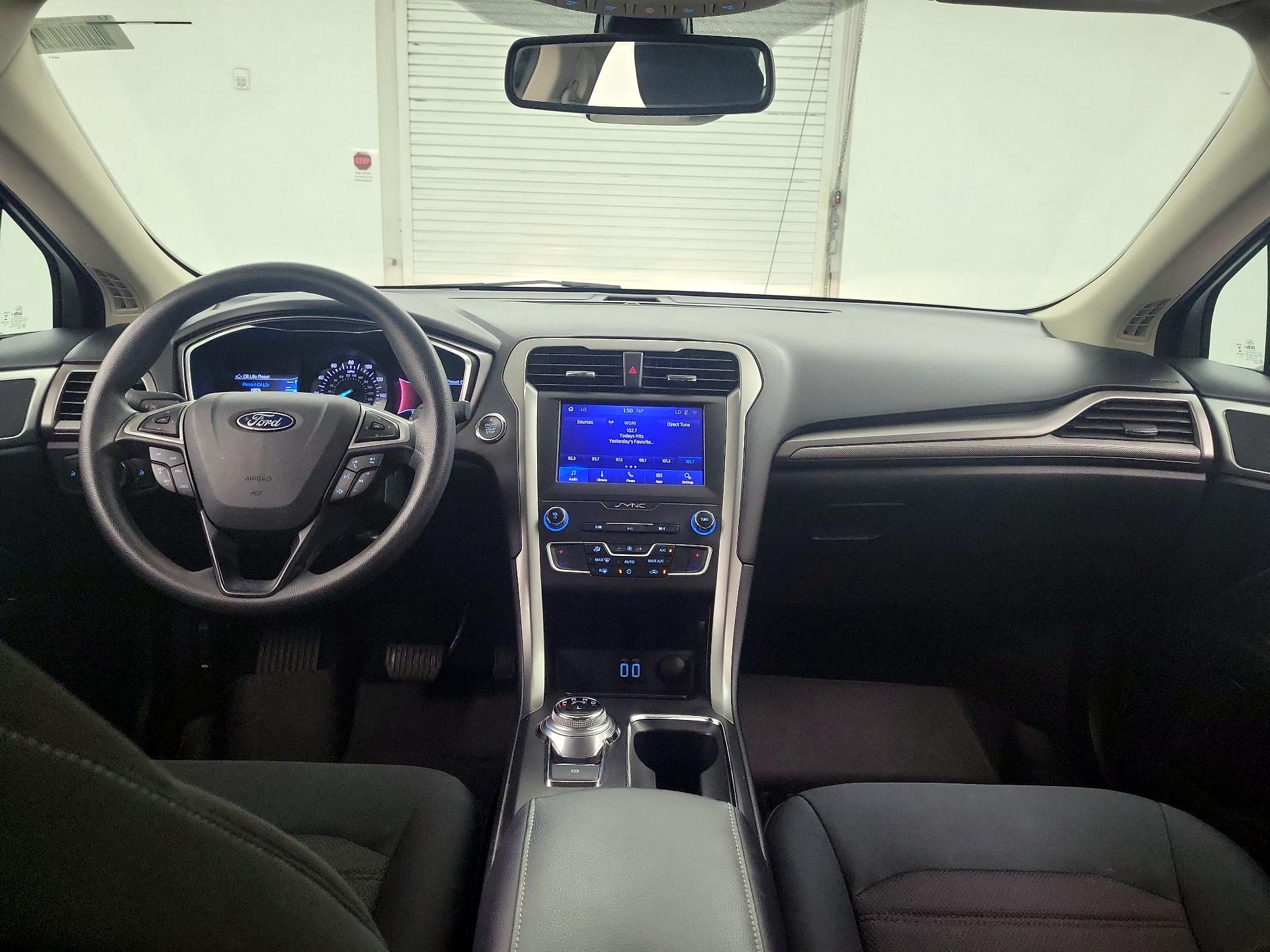 Thumbnail: 2020 Ford Fusion - 9