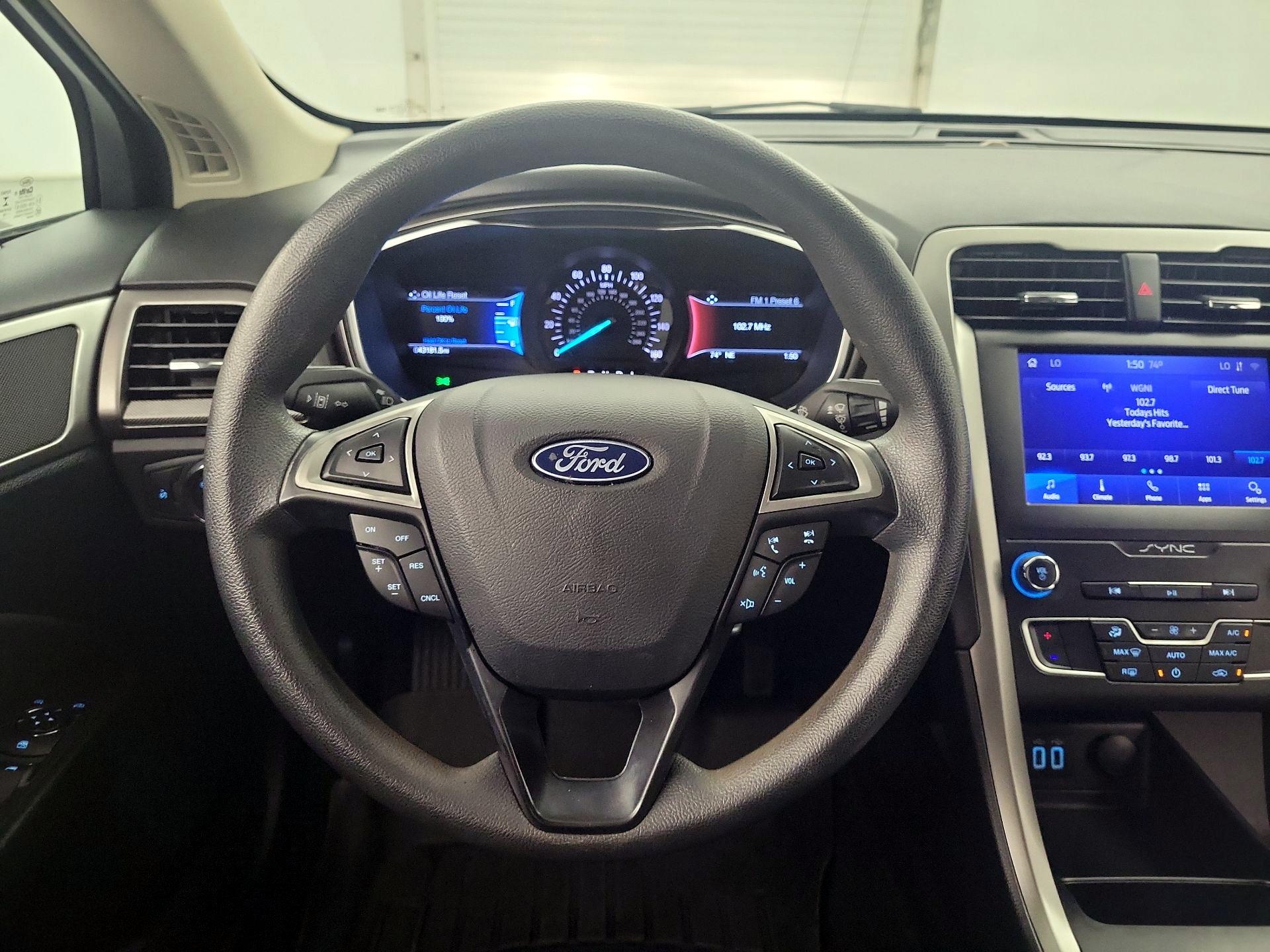 Thumbnail: 2020 Ford Fusion - 10