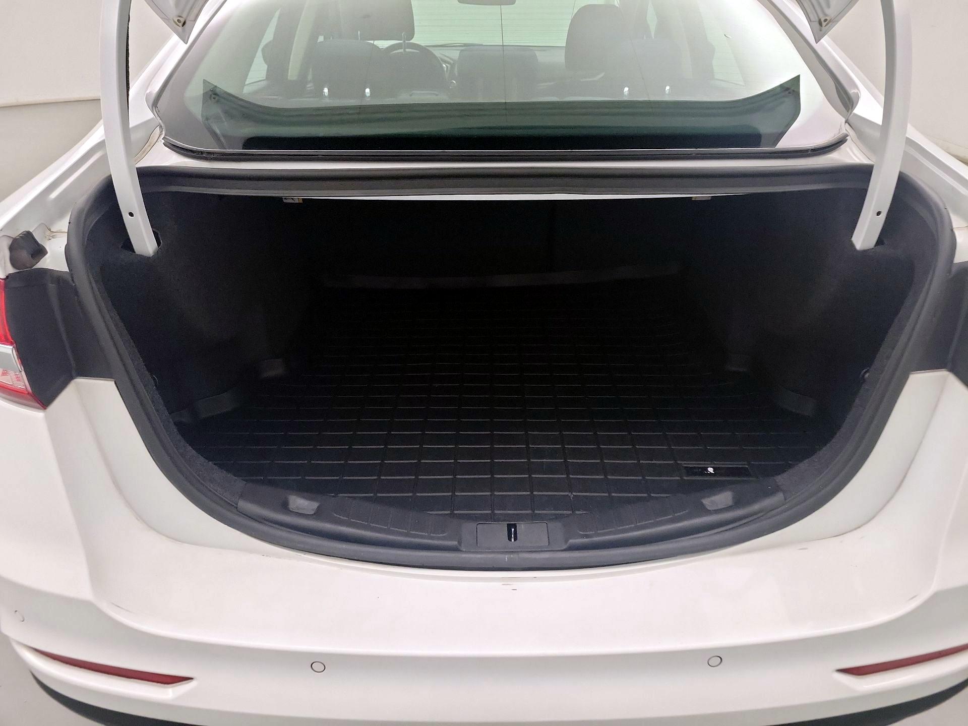 Thumbnail: 2020 Ford Fusion - 20