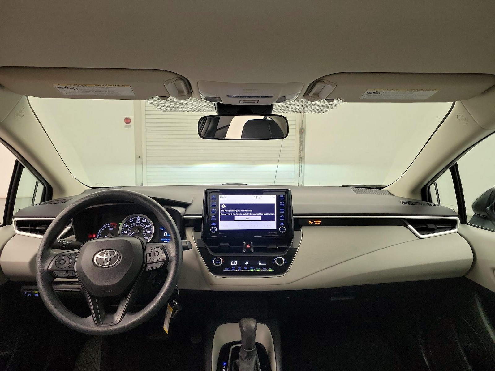 2022 Toyota Corolla LE - Photo 10