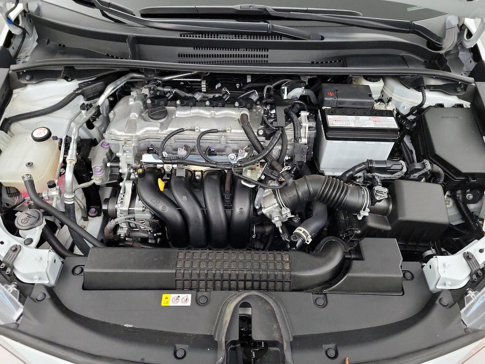2022 Toyota Corolla LE - Photo 22