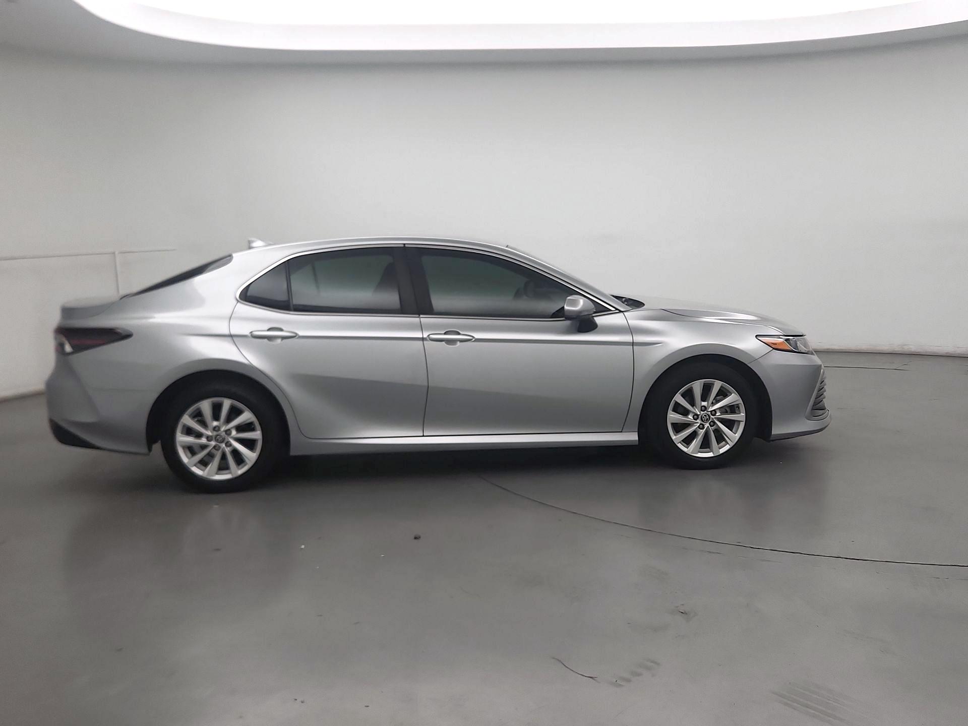 Thumbnail: 2022 Toyota Camry - 4