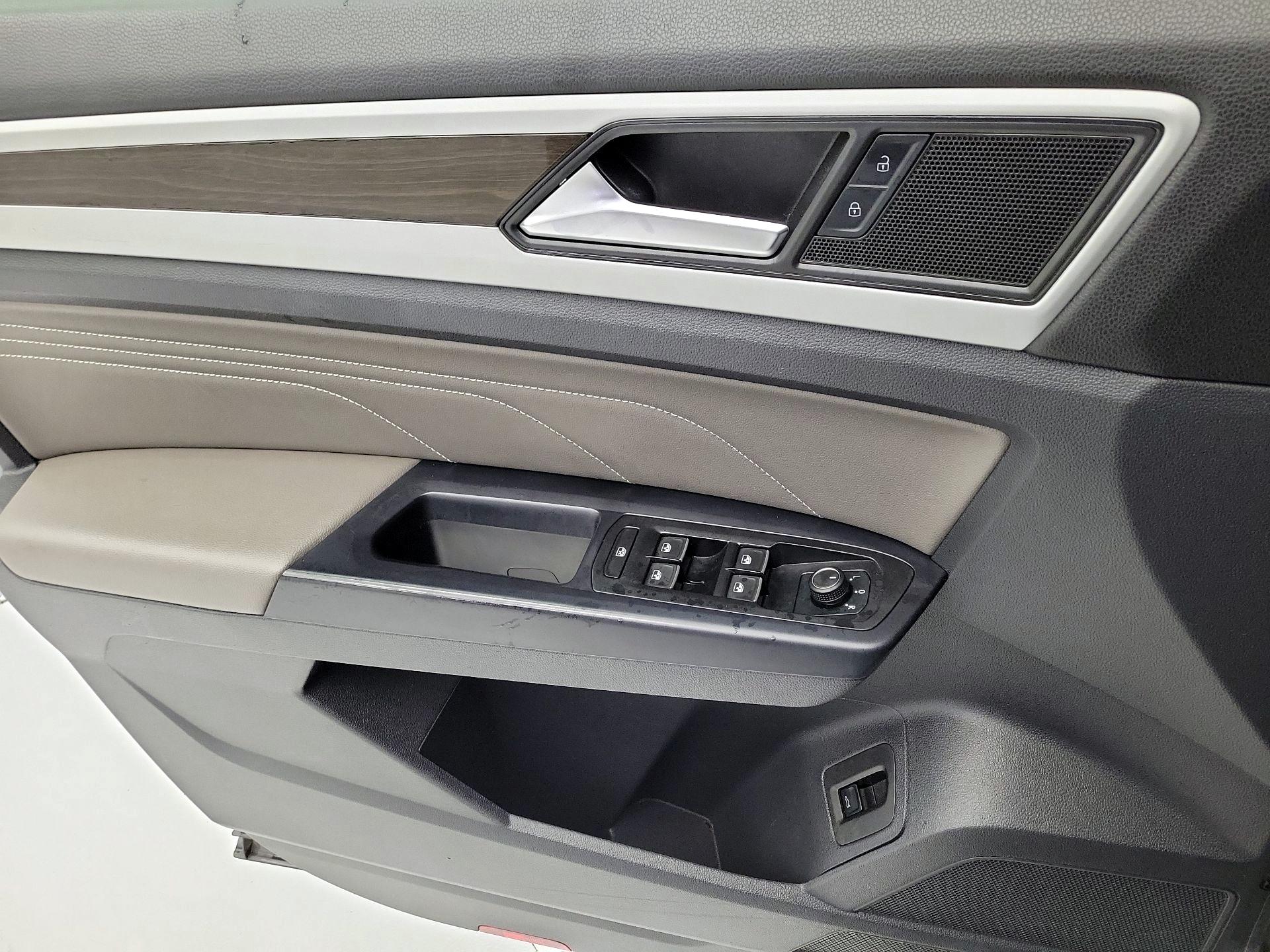 Thumbnail: 2021 Volkswagen Atlas - 12