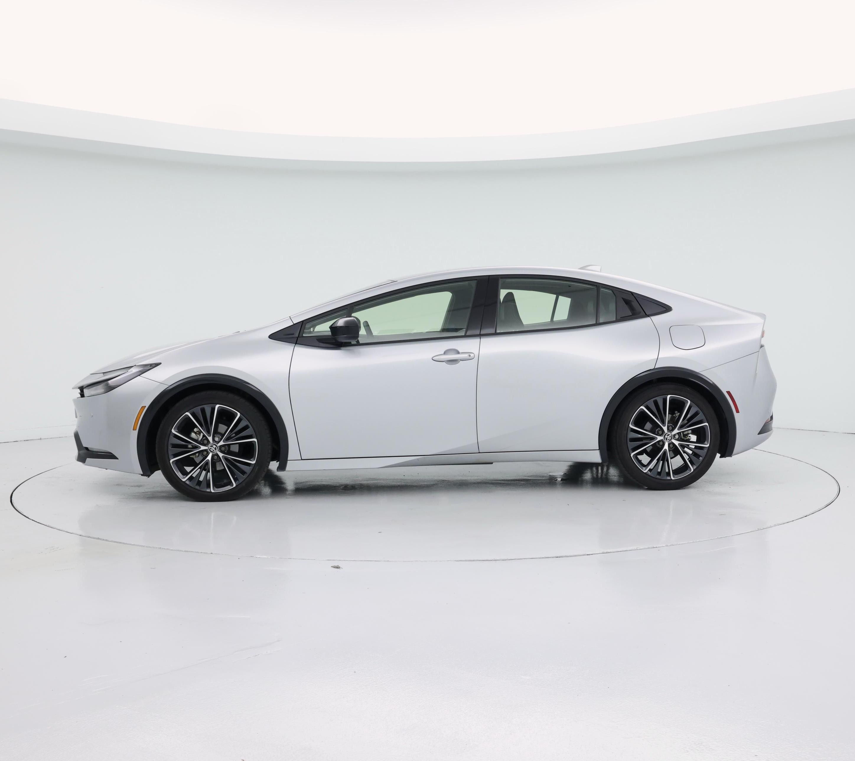 Thumbnail: 2023 Toyota Prius - 3