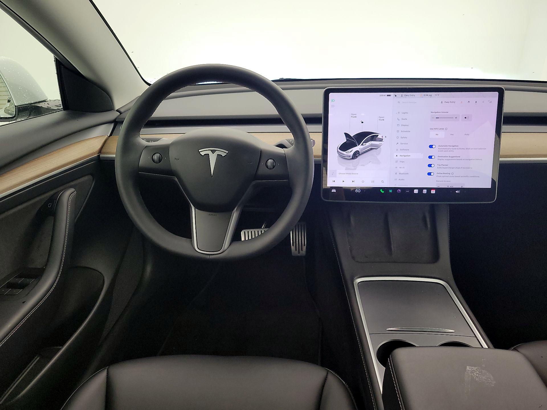 Thumbnail: 2023 Tesla Model 3 - 10