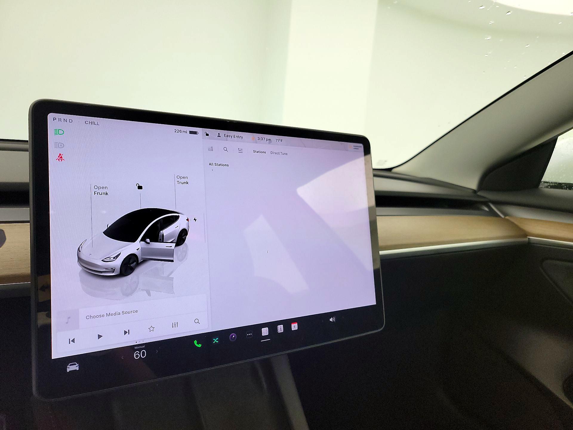 Thumbnail: 2023 Tesla Model 3 - 15